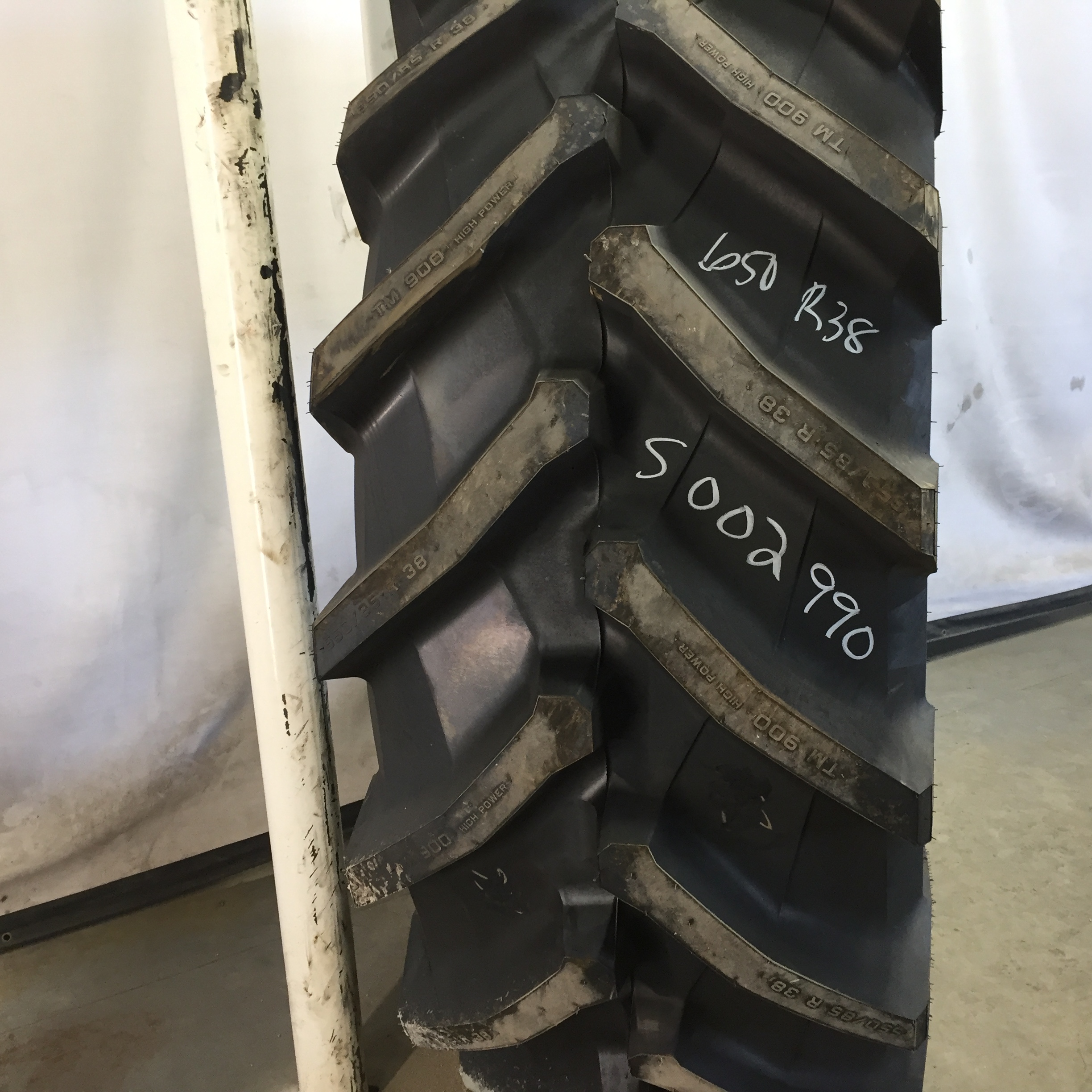 650/85R38 Trelleborg TM900HP R-1W Tire S002990