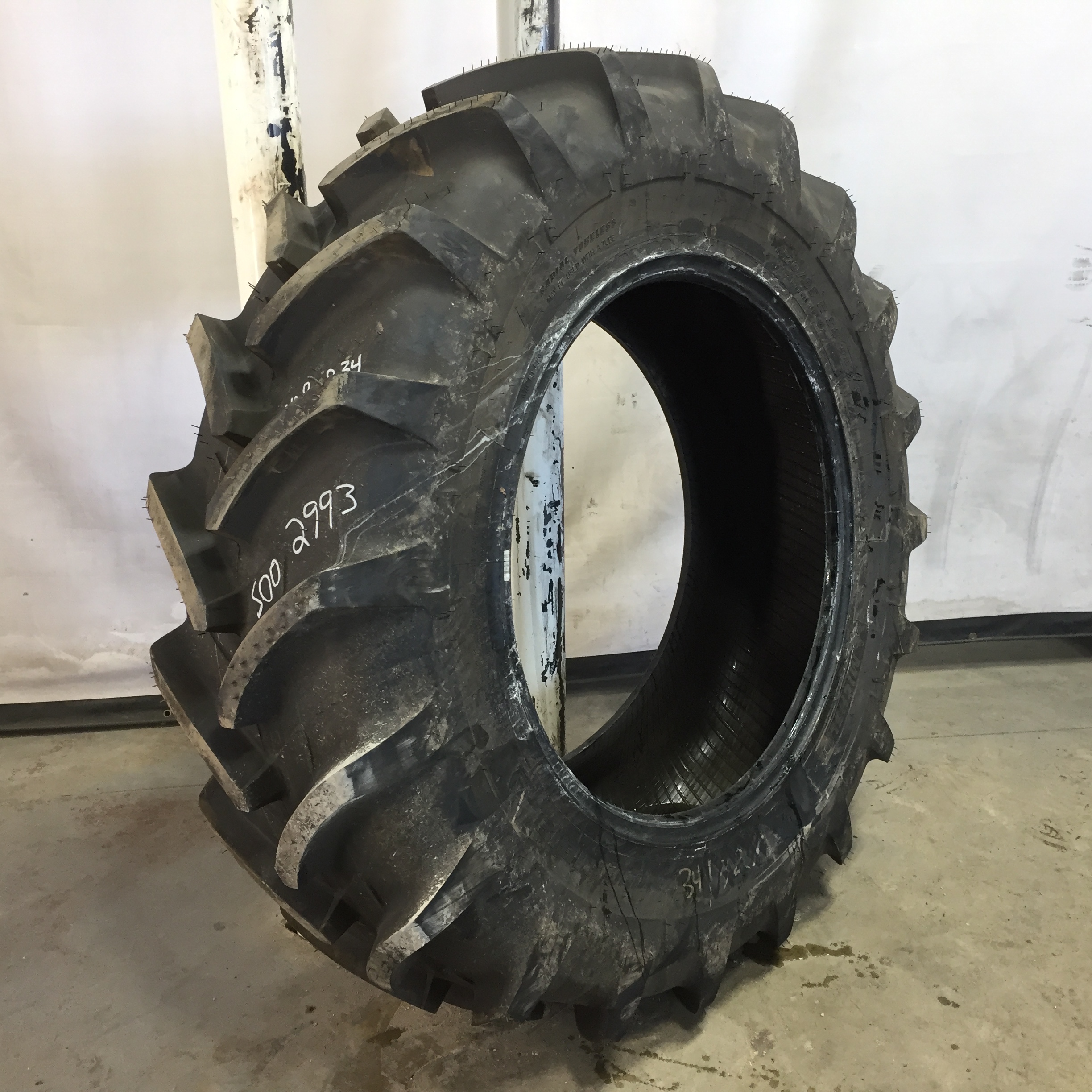 420/85R34 Michelin AgriBib R-1W Tire S002993
