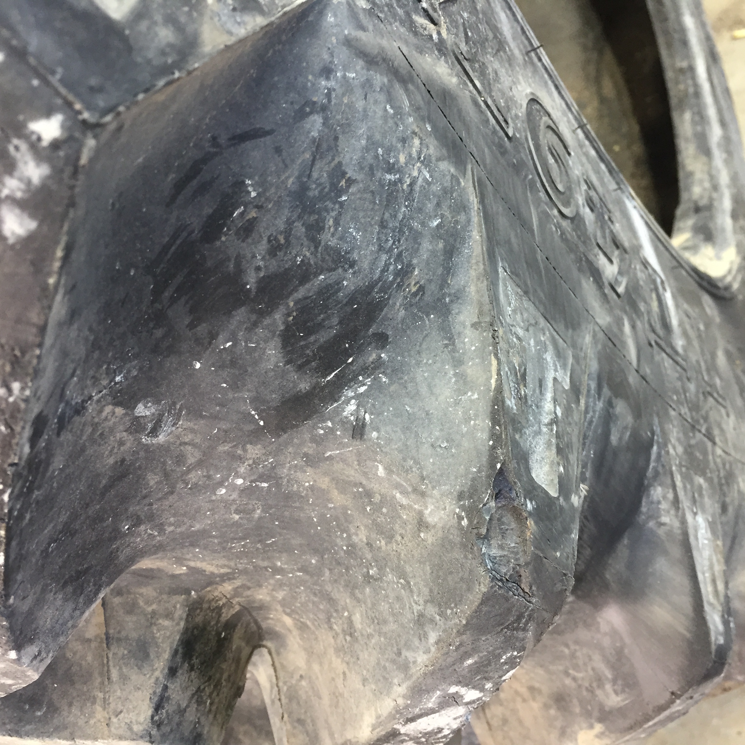 320/90R46 Titan Farm TT49V Radial R-1W Tire 008073