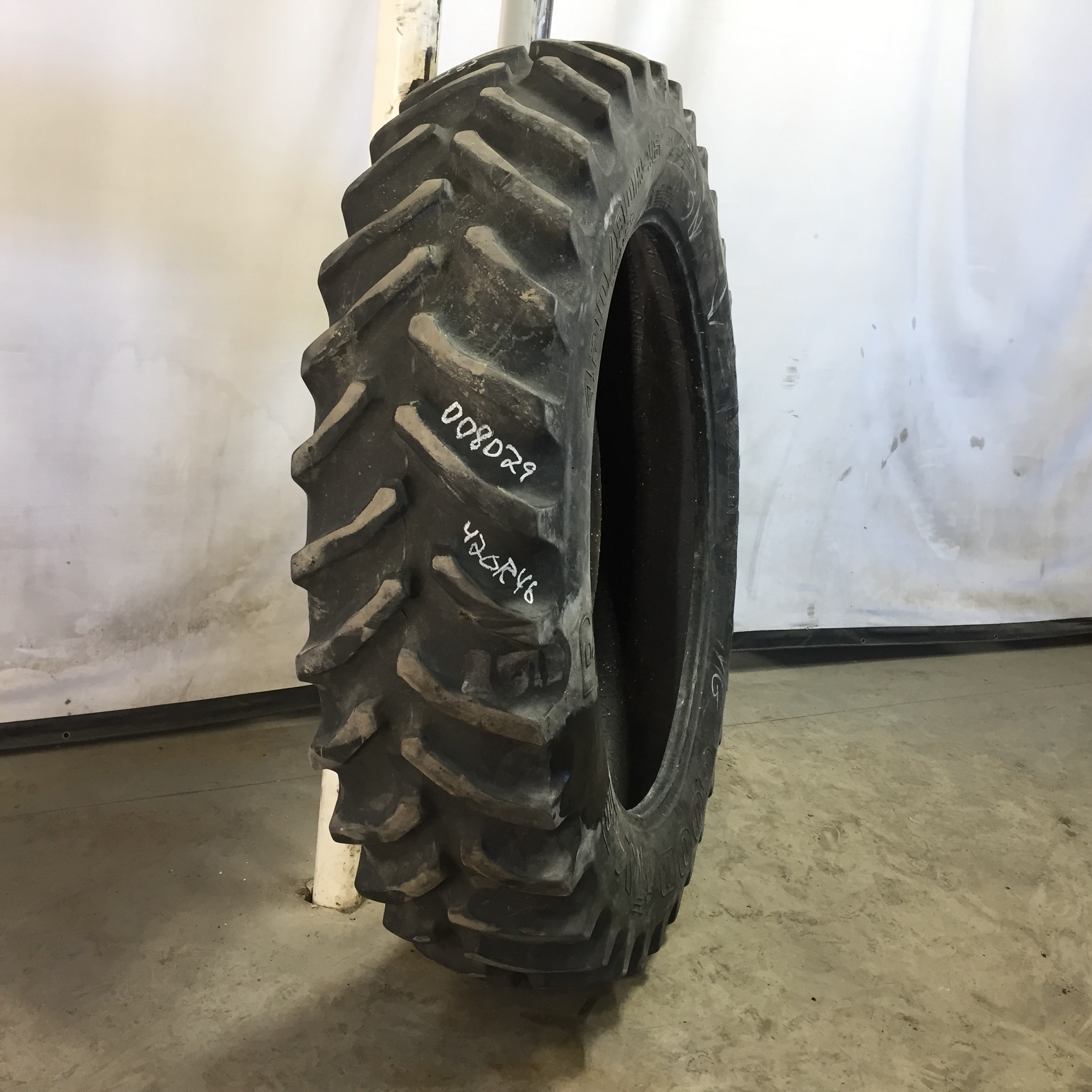 420/80R46 Goodyear Farm Dyna Torque Radial R-1 Tire 008029