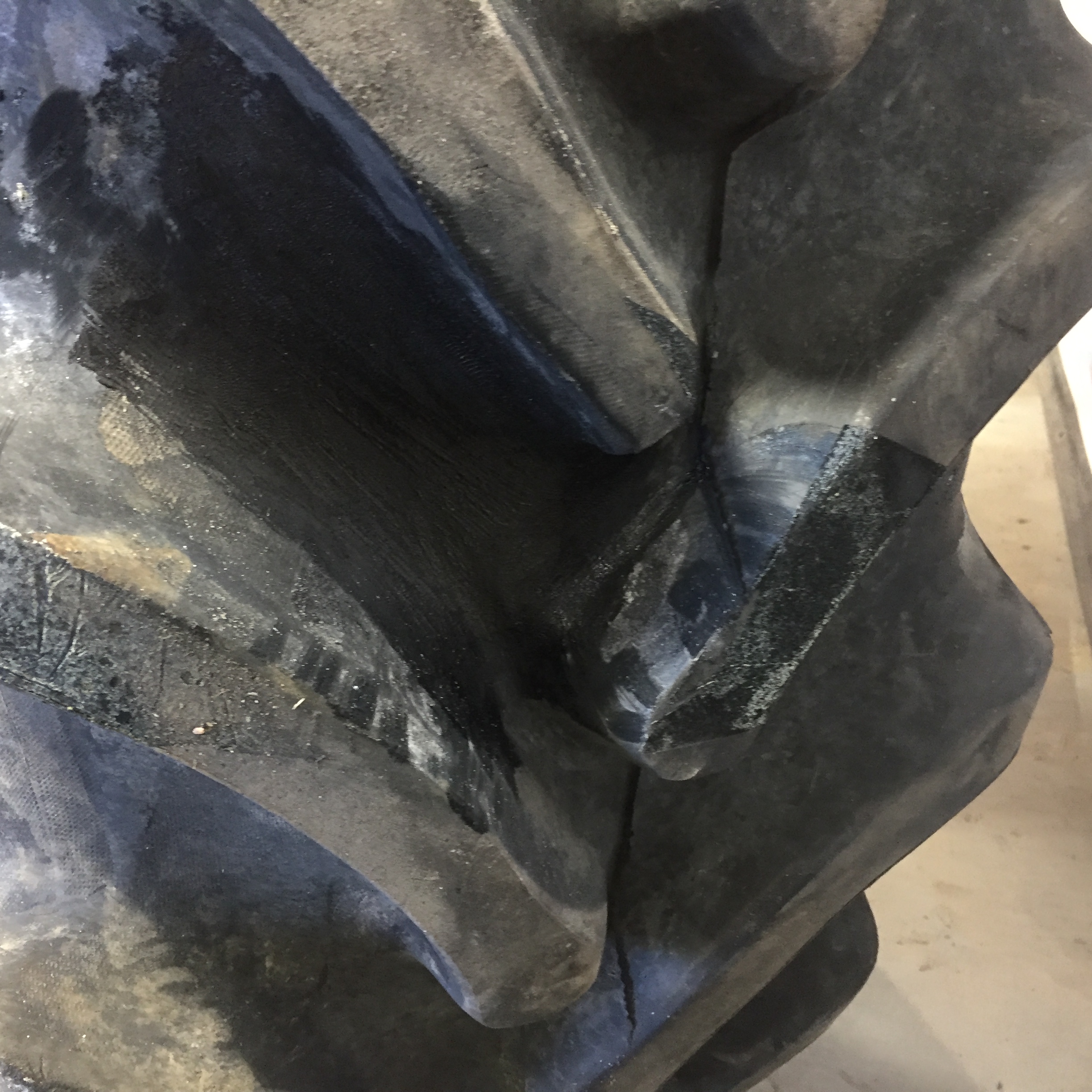 420/85R34 Firestone Radial All Traction DT R-1W Tire 008030