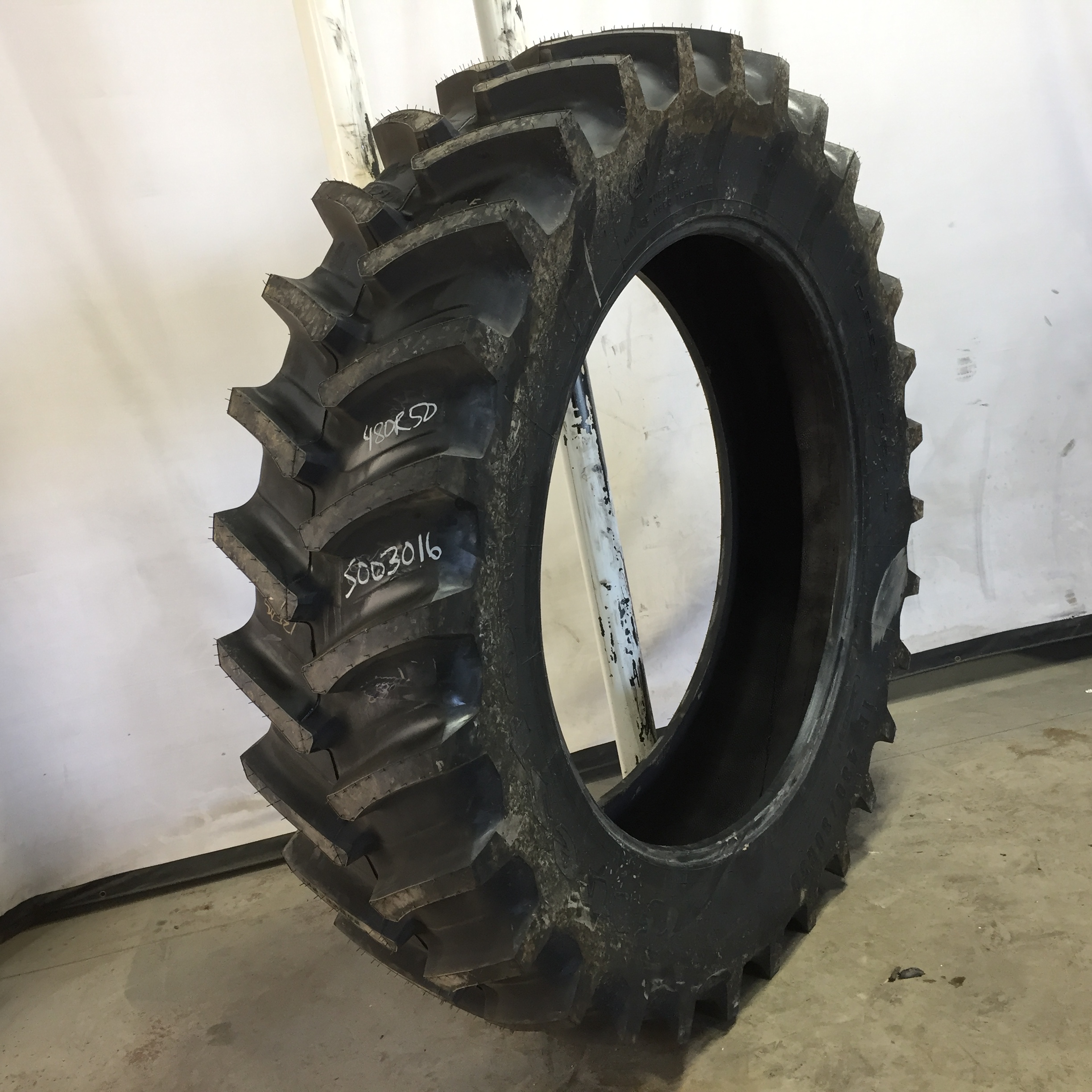 480/80R50 Firestone Radial Deep Tread 23 R-1W Tire S003016
