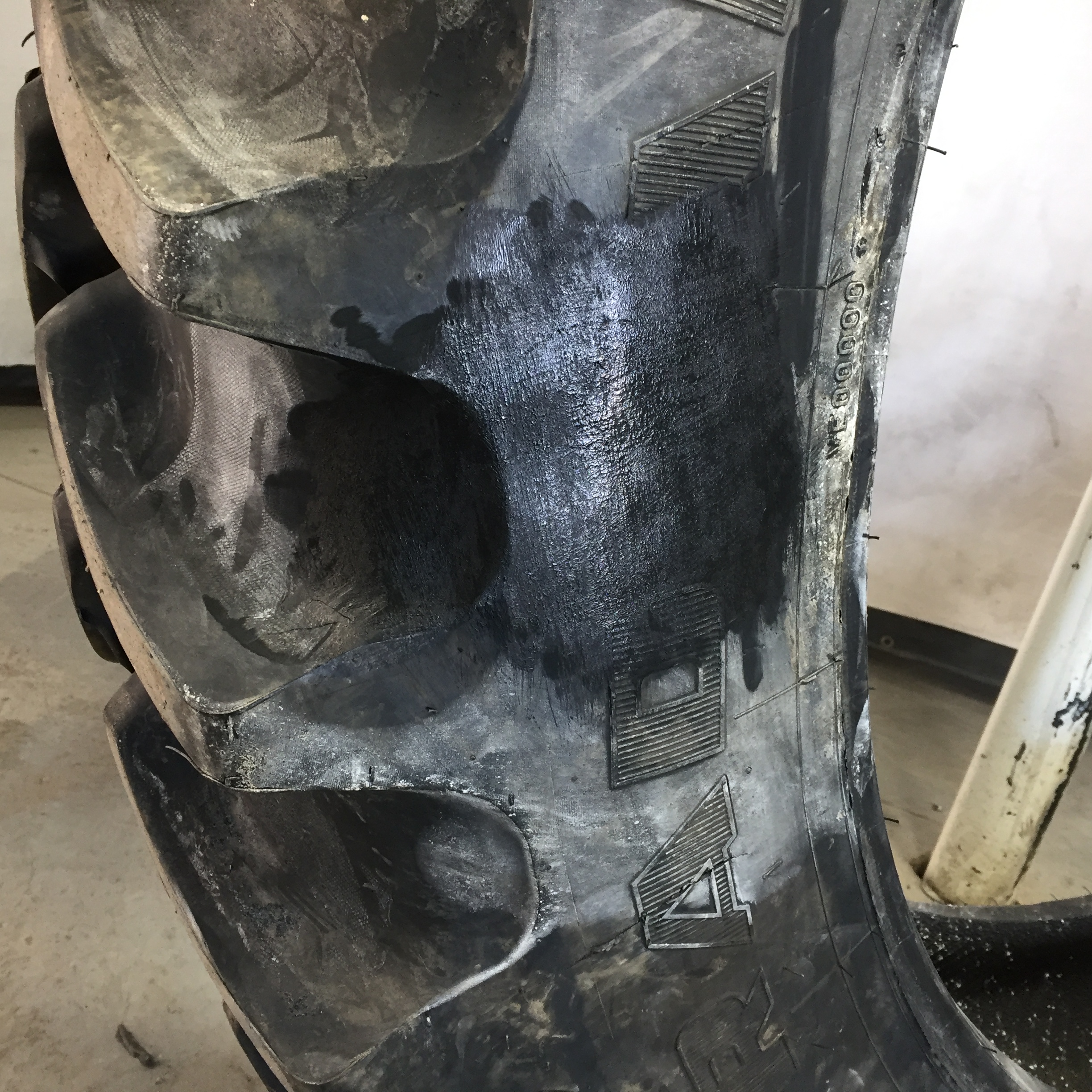 380/90R50 Firestone Radial 9000 R-1W Tire S003017