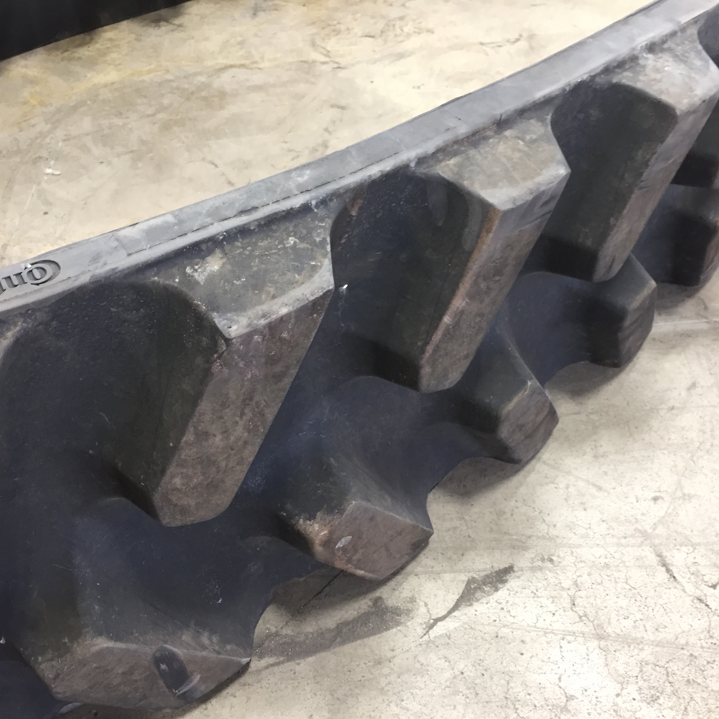 16'' Continental Trackman Ultra Ag Track for John Deere 8RT T008341