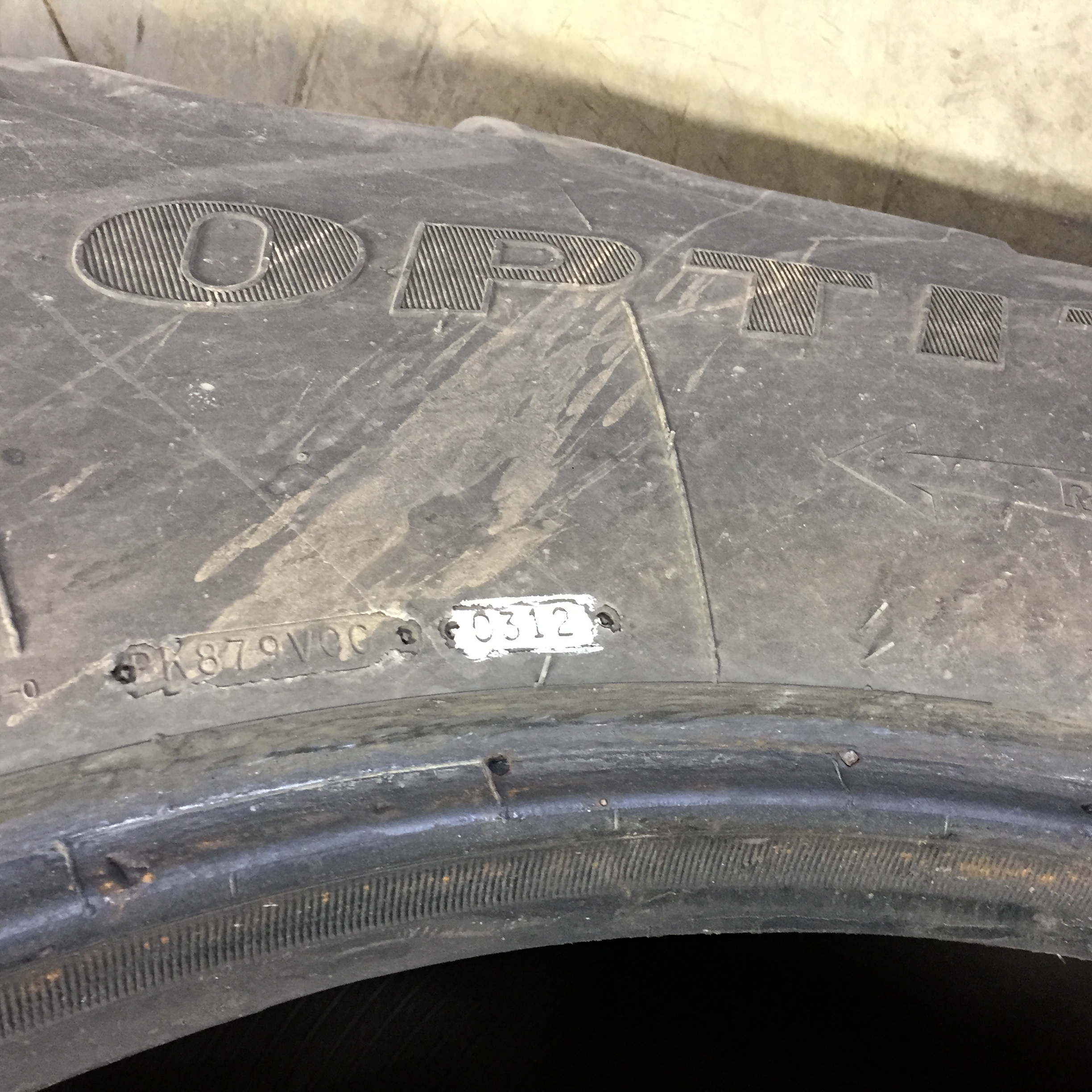 800/70R38 Goodyear Farm DT830 Optitrac R-1W Tire T008343