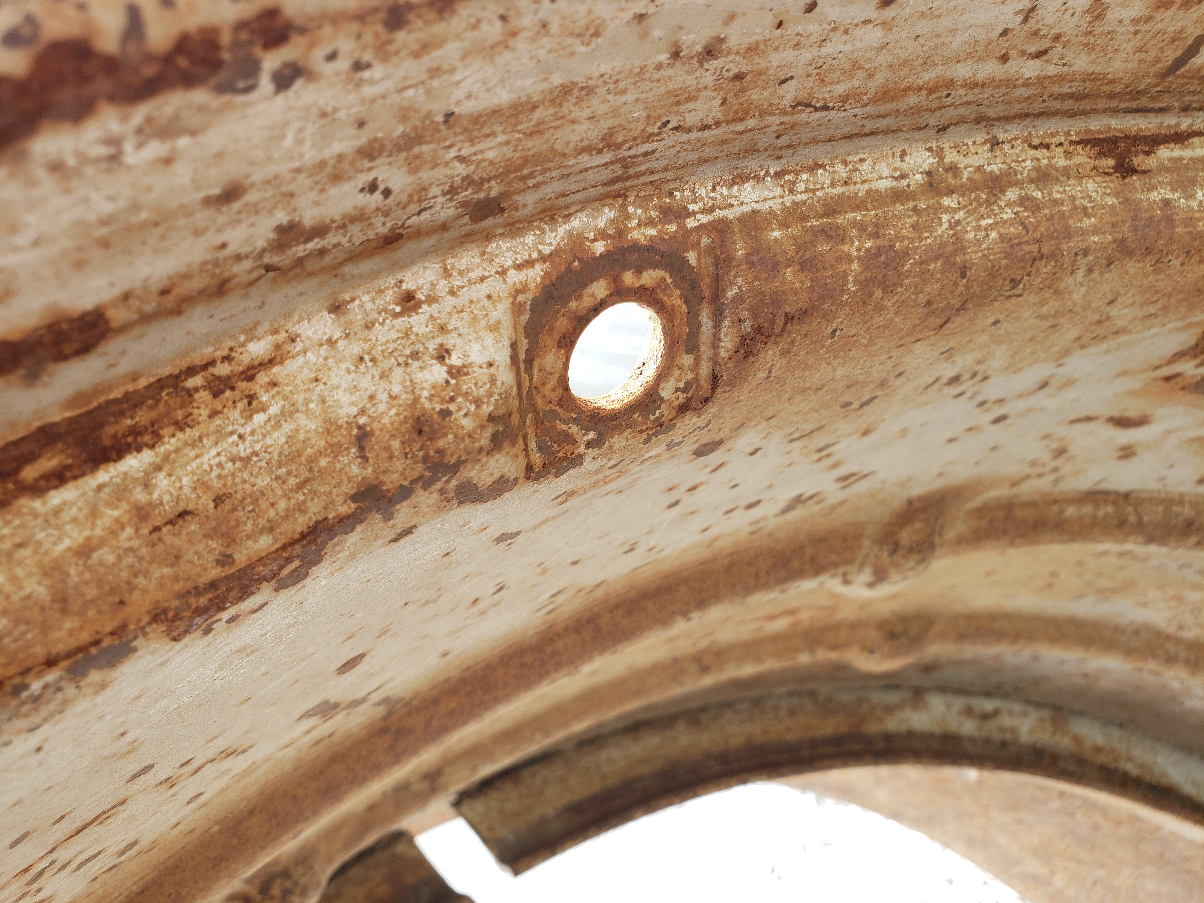 38''D x 18''W Band Dual "T" Rail Wheel WT004503