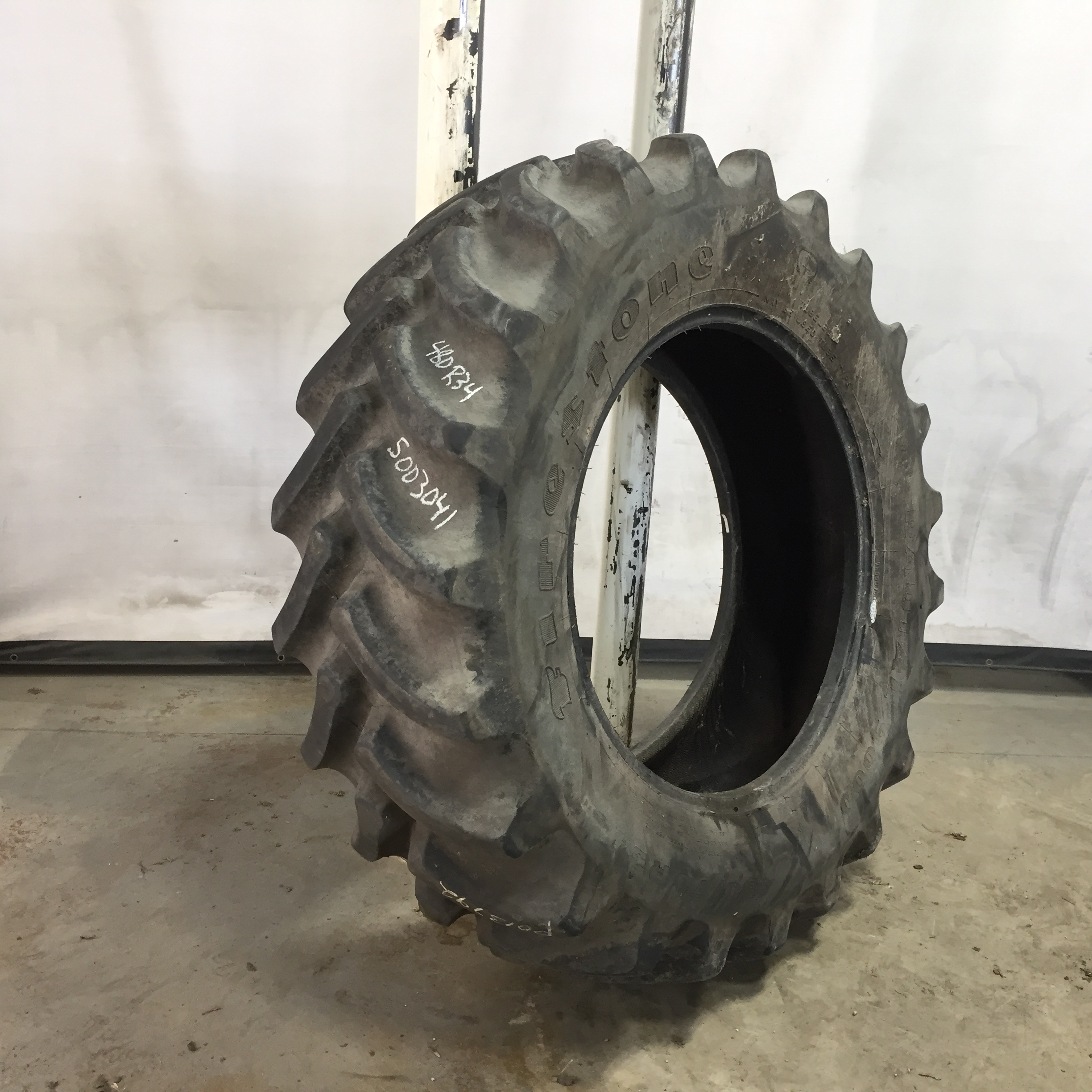 480/70R34 Firestone Radial 9000 R-1W Tire S003041