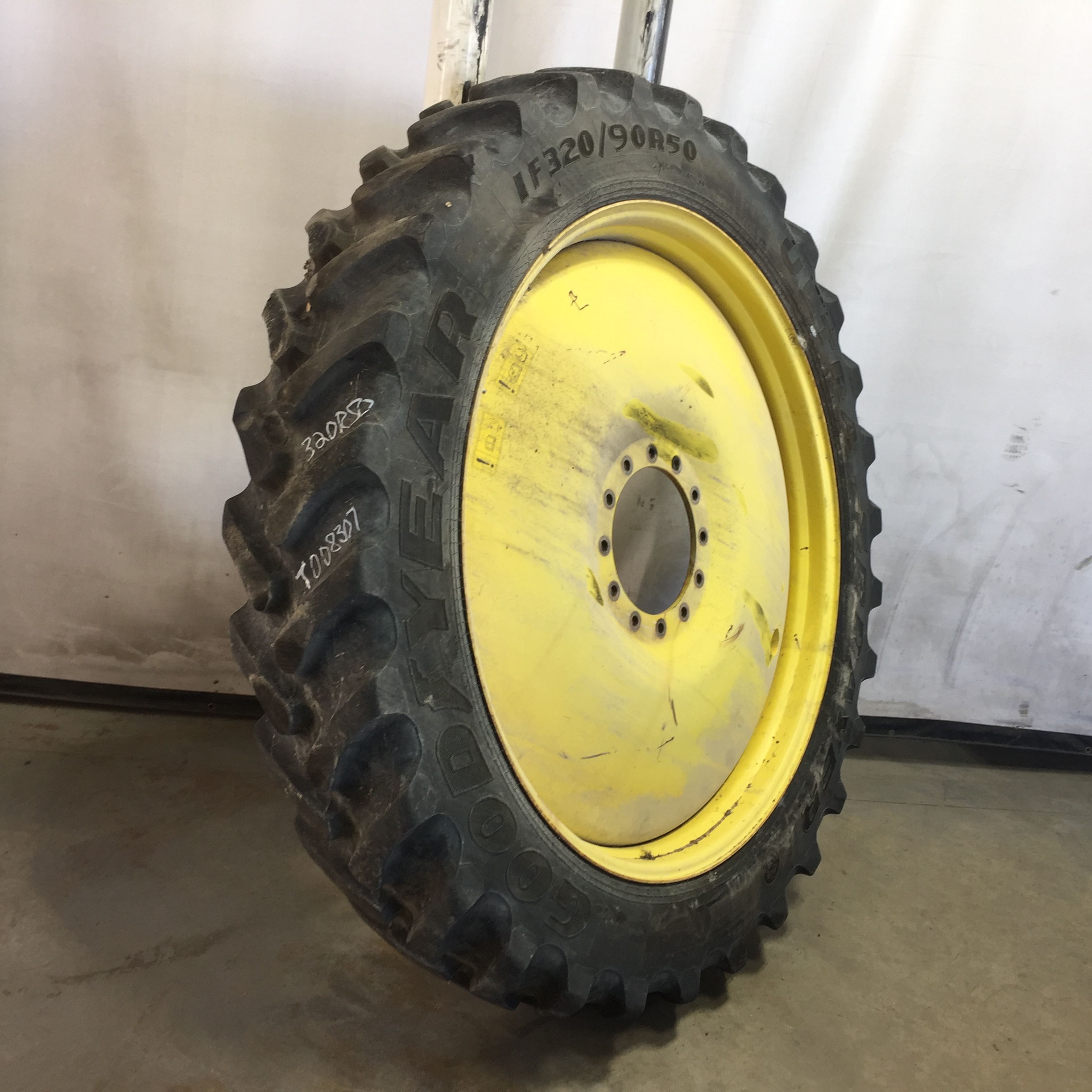 320/90R50 Goodyear Farm Ultra Sprayer R-1 Tire RT008307