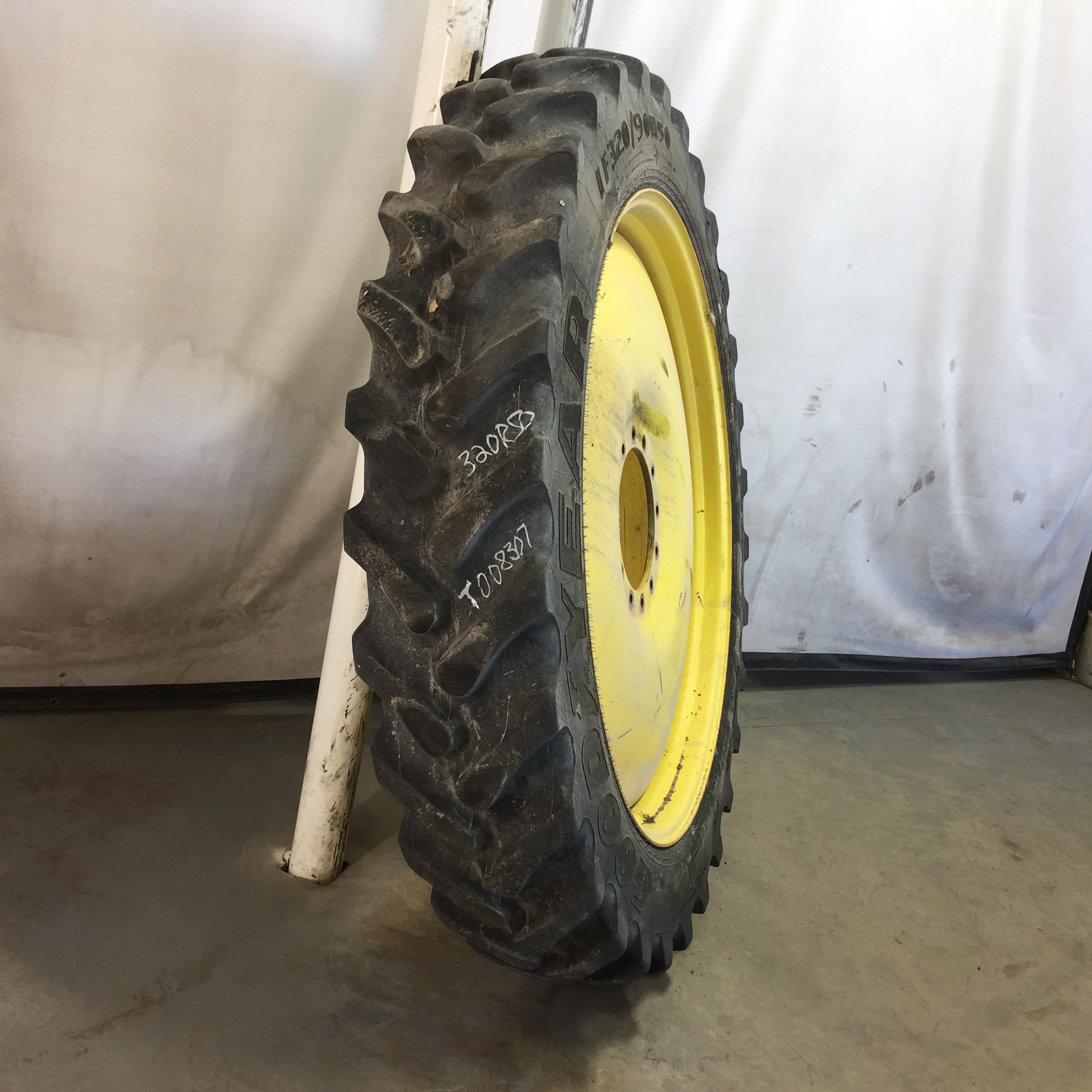320/90R50 Goodyear Farm Ultra Sprayer R-1 Tire RT008307