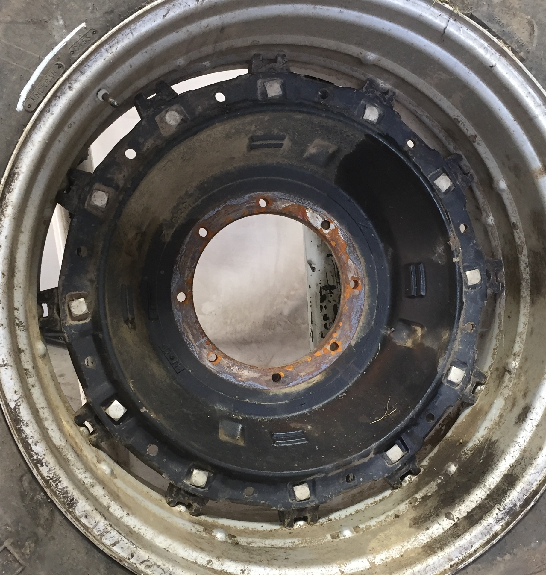 Double Bevel 38" Cast WT008324