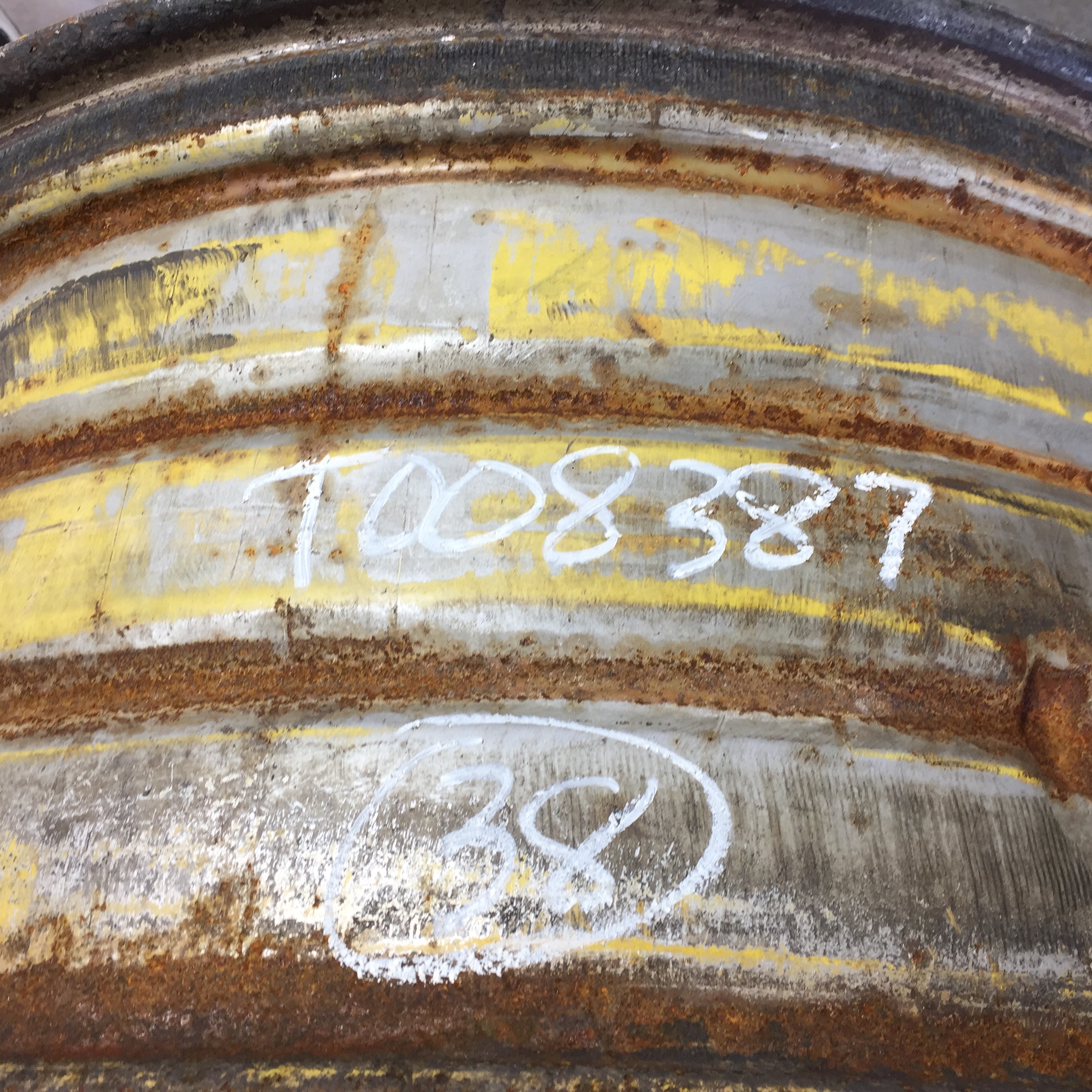 38''D x 16''W Double Bevel 38" Cast Wheel T008387