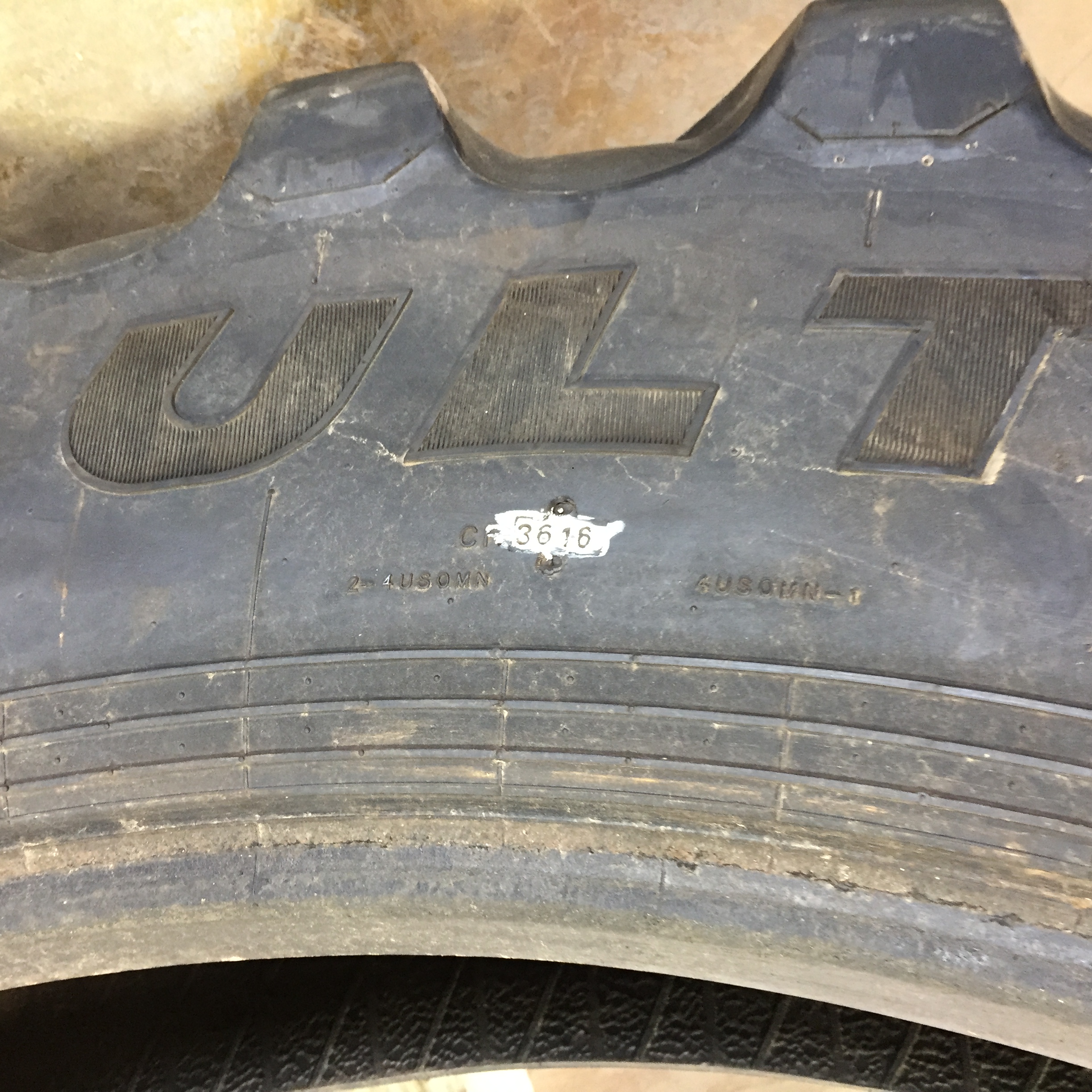 320/105R54 Goodyear Farm Ultra Sprayer R-1 Tire T008441