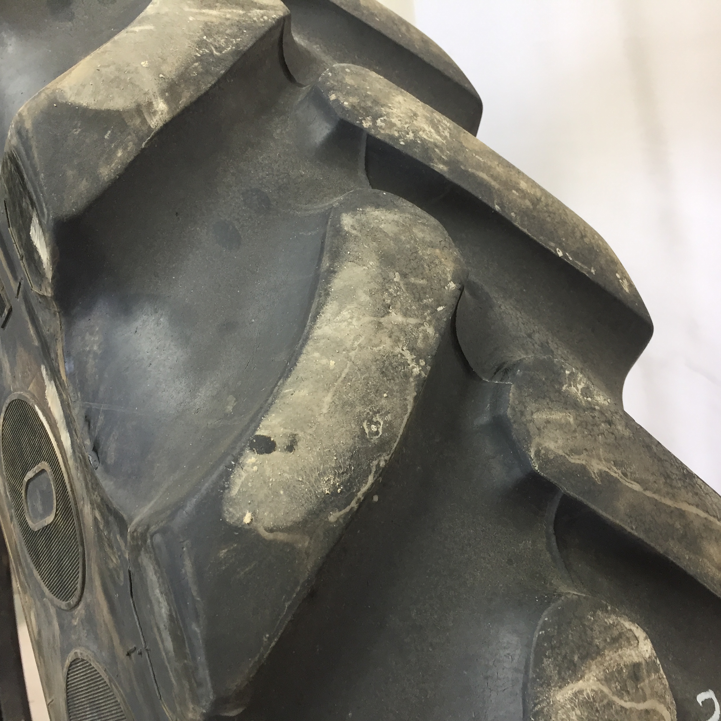 320/105R54 Goodyear Farm Ultra Sprayer R-1 Tire T008442