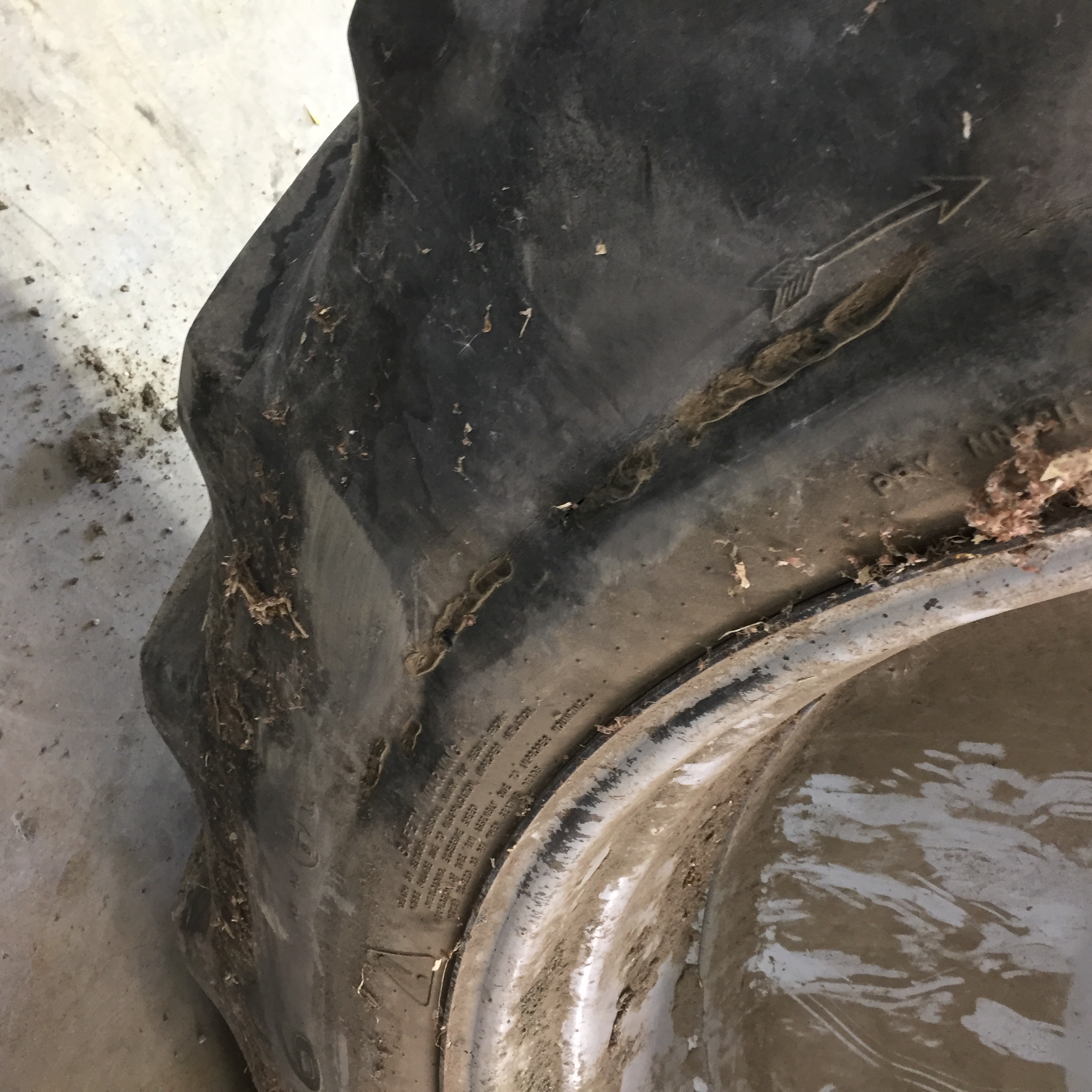 380/90R46 Goodyear Farm DT800 Optitrac R-1W Tire RT008347