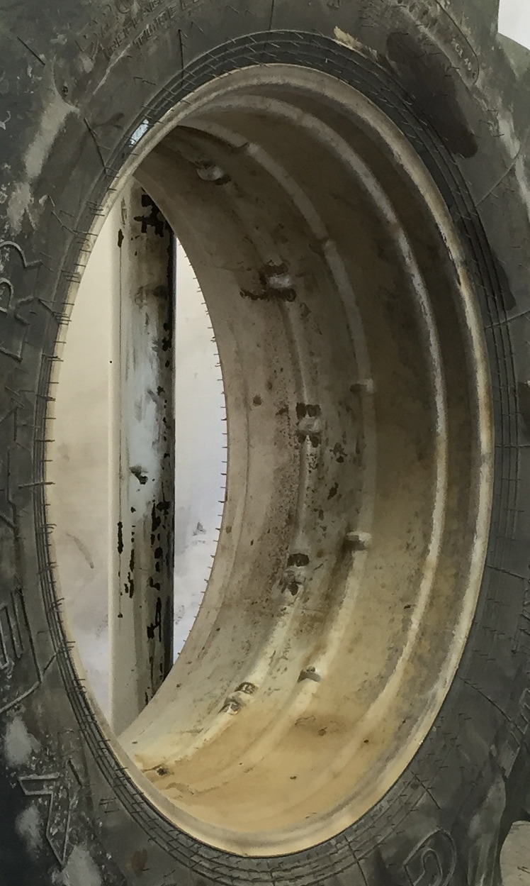 38''D x 18''W Double Bevel 38" Cast Wheel WT008354