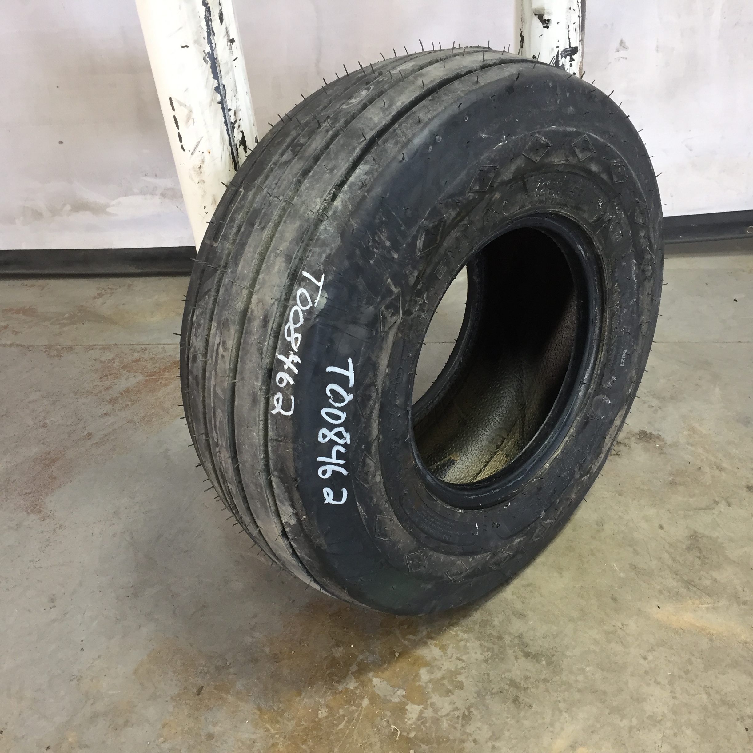 12.5/L-15 Goodyear Farm FI Highway Service II I-1 Tire T008462