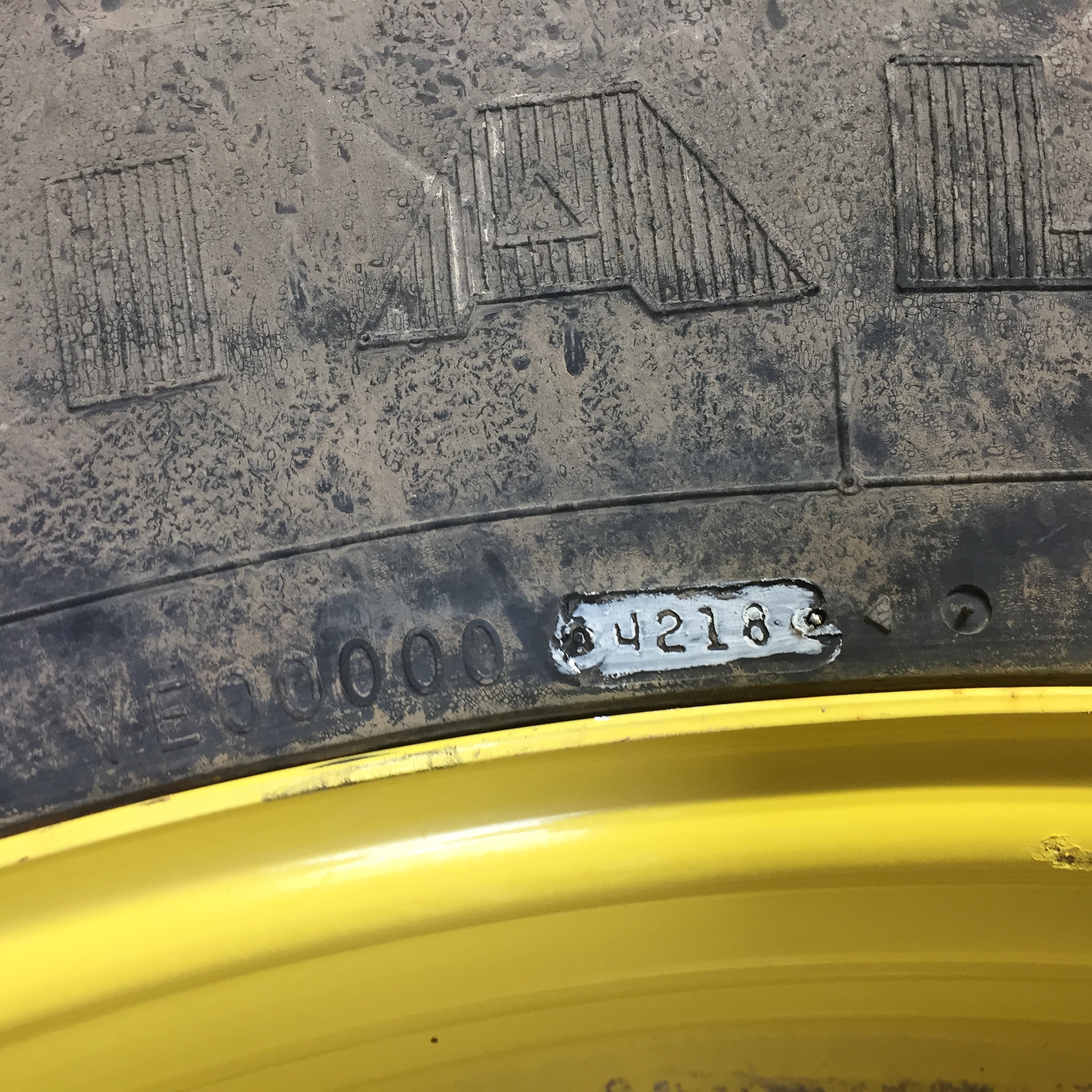 320/90R50 Firestone Radial 9000 R-1W Tire-Wheel Assembly T008392