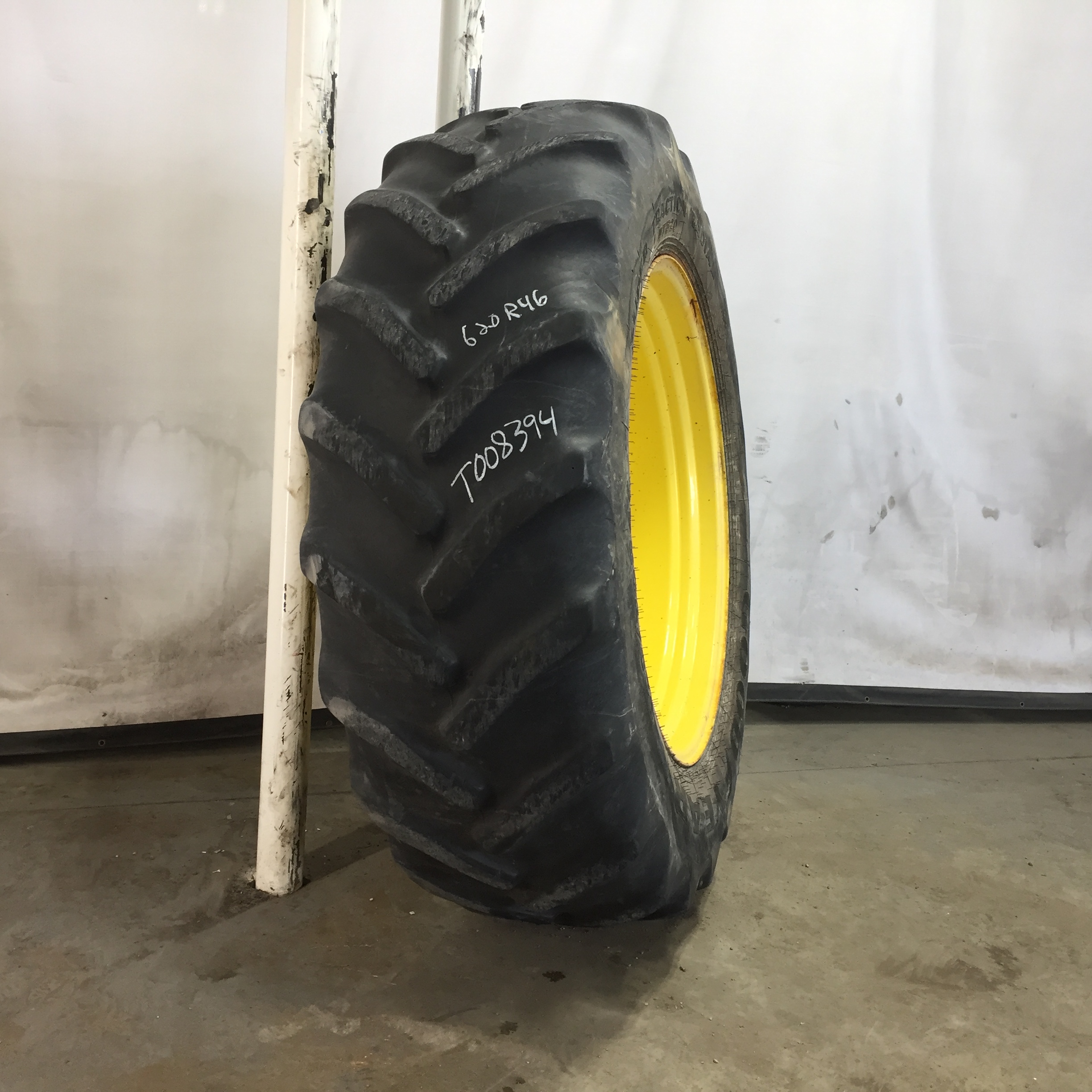 620/70R46 Goodyear Farm DT820 Super Traction R-1W Tire-Wheel Assembly T008394