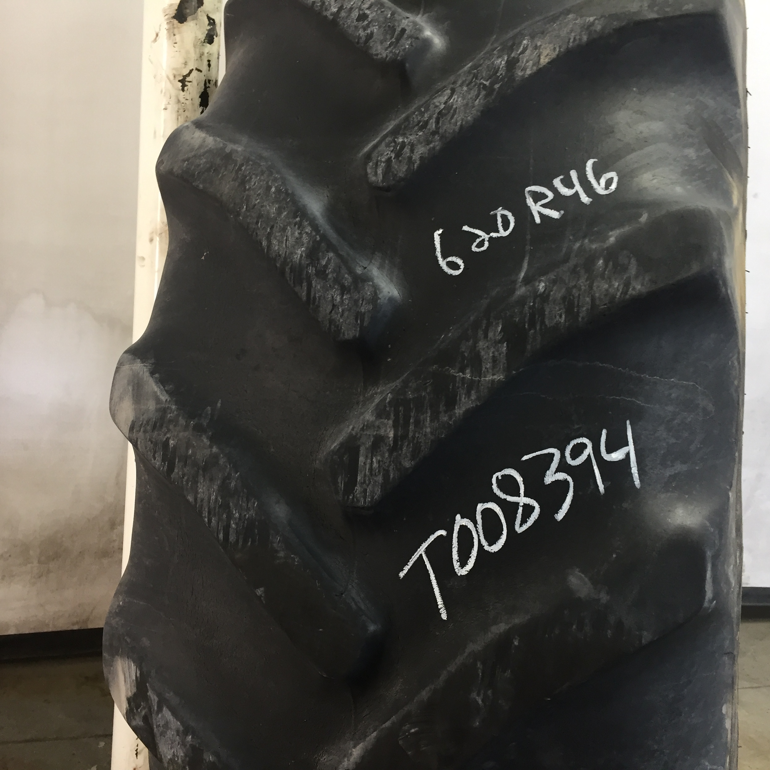 620/70R46 Goodyear Farm DT820 Super Traction R-1W Tire-Wheel Assembly T008394