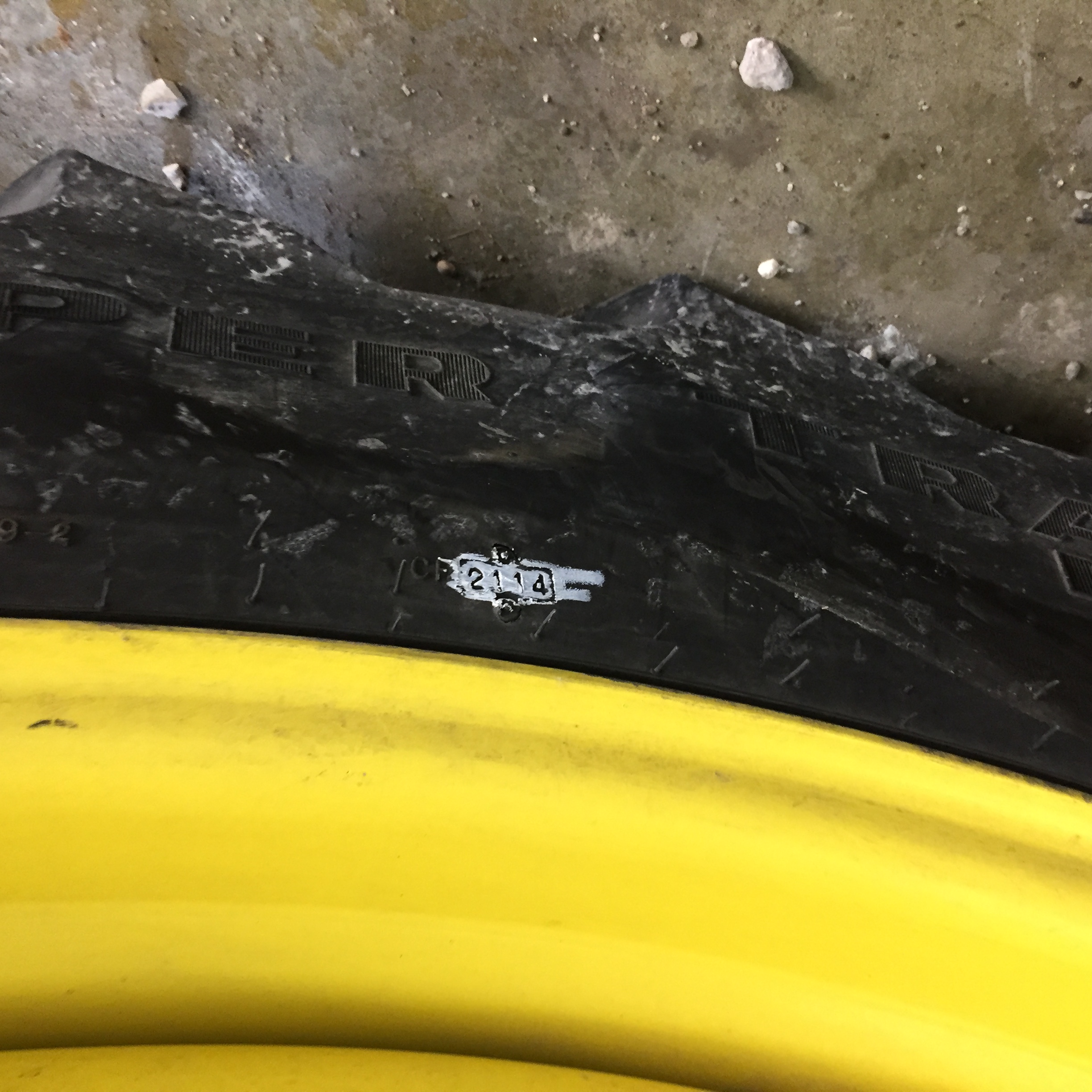 380/90R54 Goodyear Farm DT800 Super Traction R-1W Tire-Wheel Assembly T008427