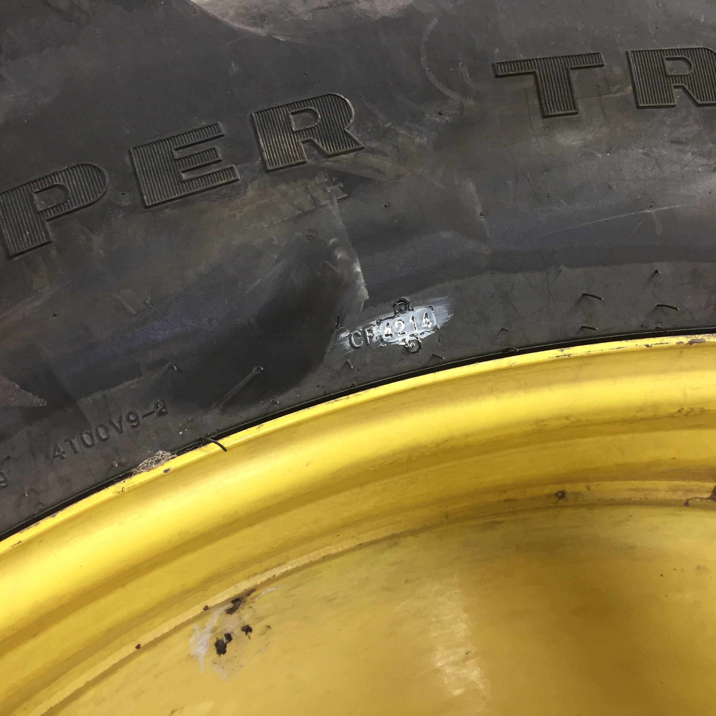 380/90R54 Goodyear Farm DT800 Super Traction R-1W Tire RT008428