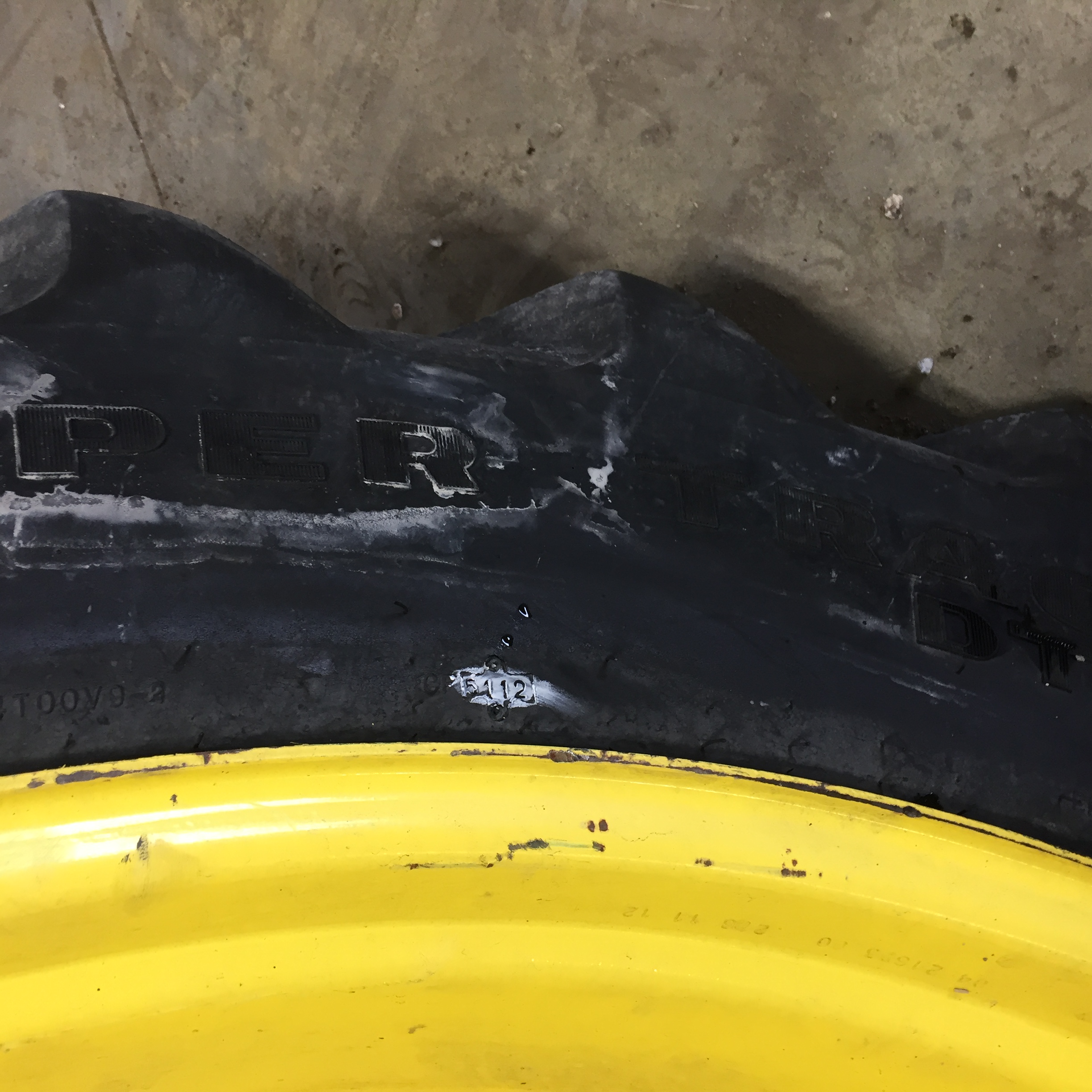 380/90R54 Goodyear Farm DT800 Super Traction R-1W Tire RT008429