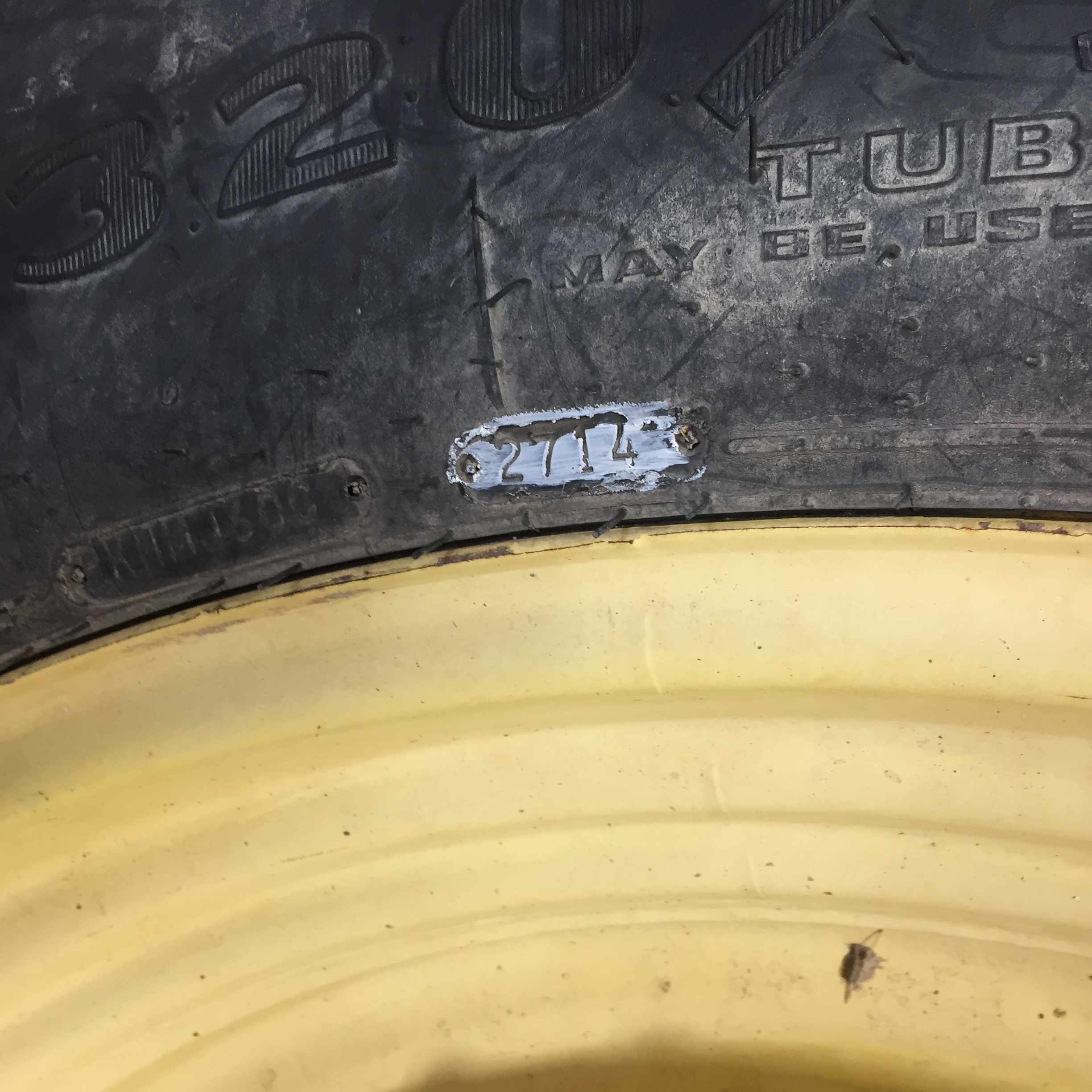 320/90R42 Goodyear Farm DT800 Optitrac R-1W Stub Disc Tire-Wheel Assembly T008396