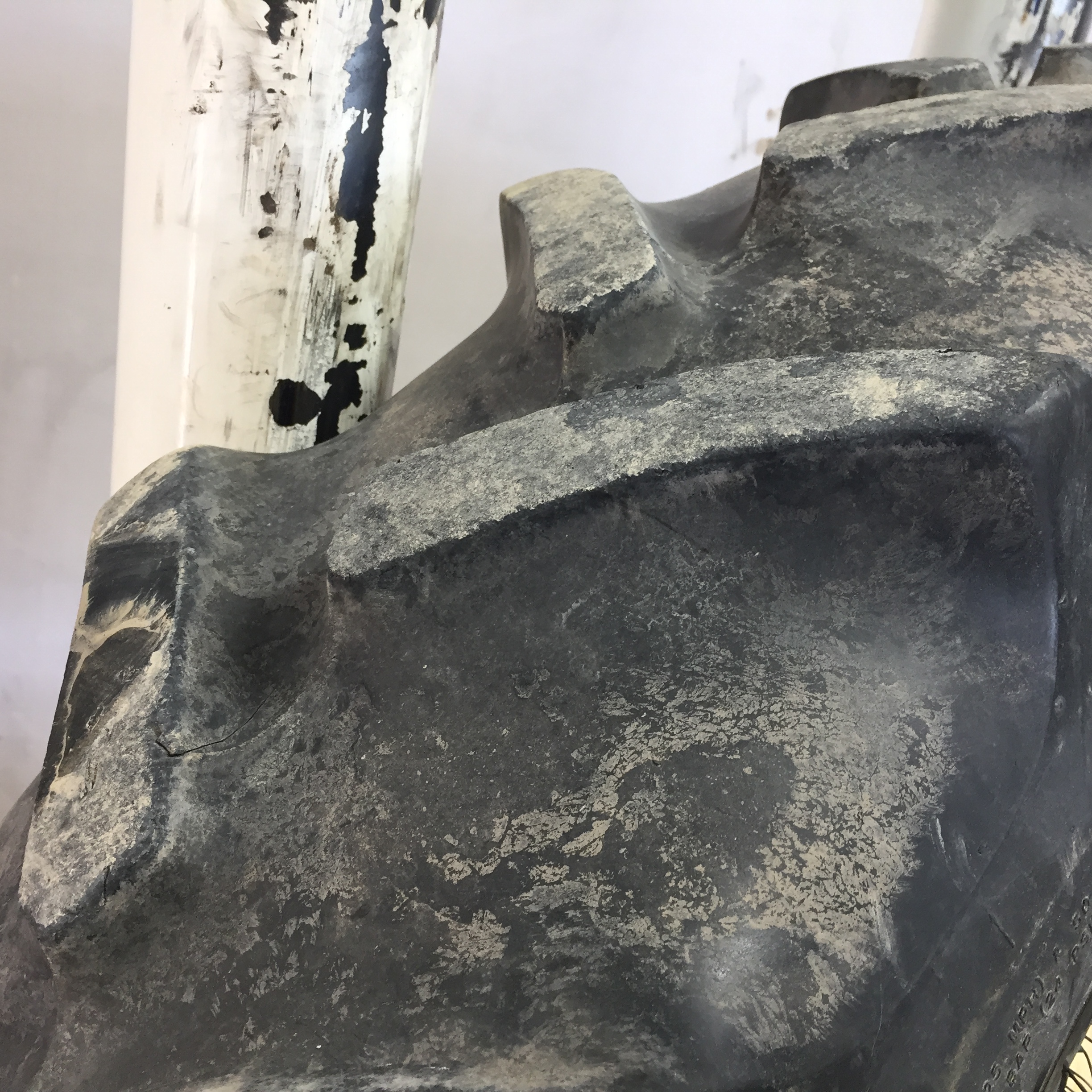 320/90R42 Goodyear Farm DT800 Optitrac R-1W Stub Disc Tire-Wheel Assembly T008396