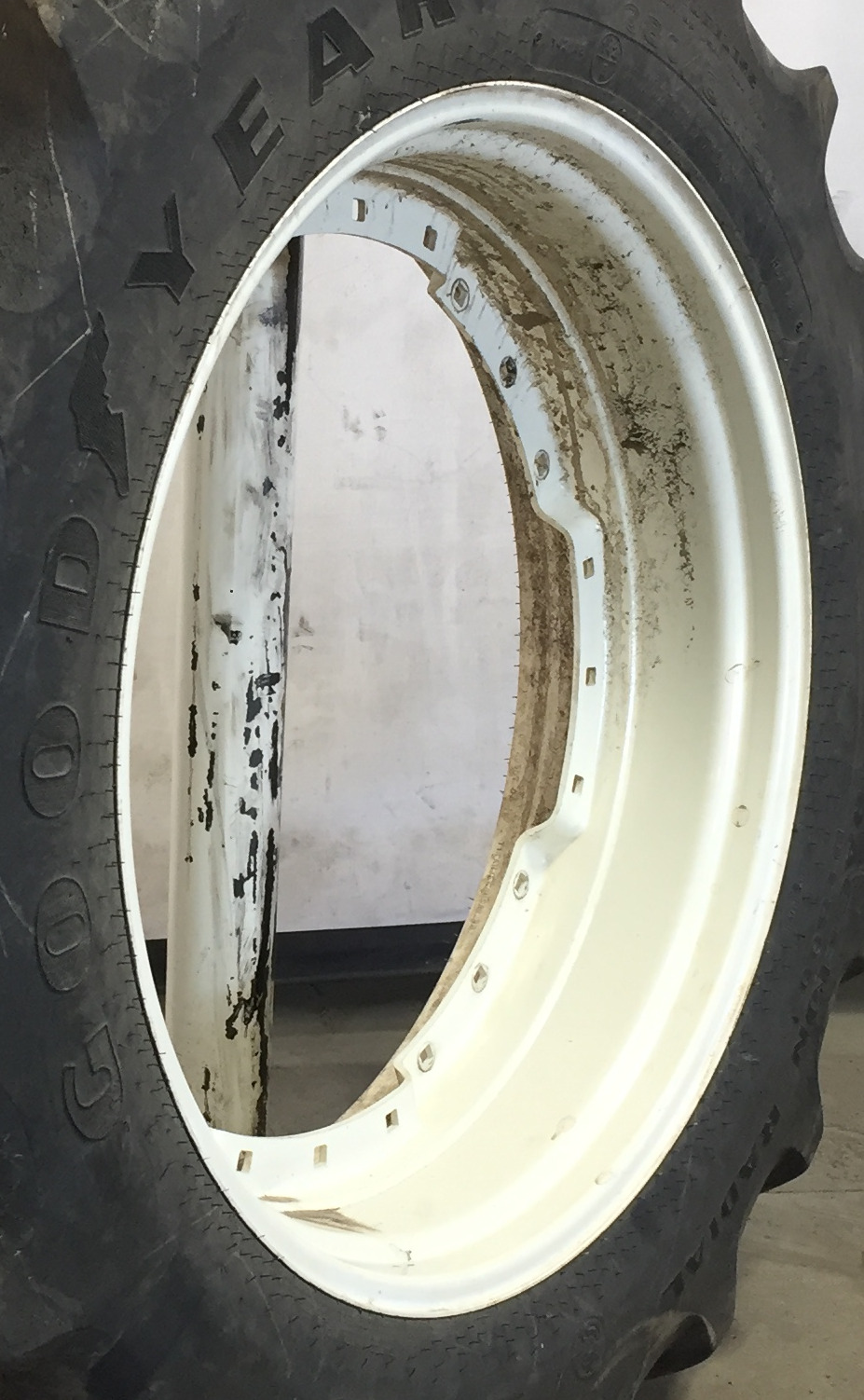 38''D x 12''W Waffle Wheel (Groups of 3 bolts) Wheel WT008489