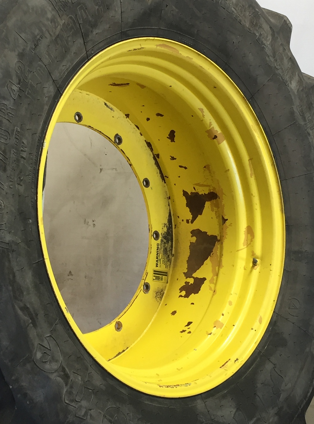 42''D x 23''W Stub Disc Sprayer Wheel WT008491