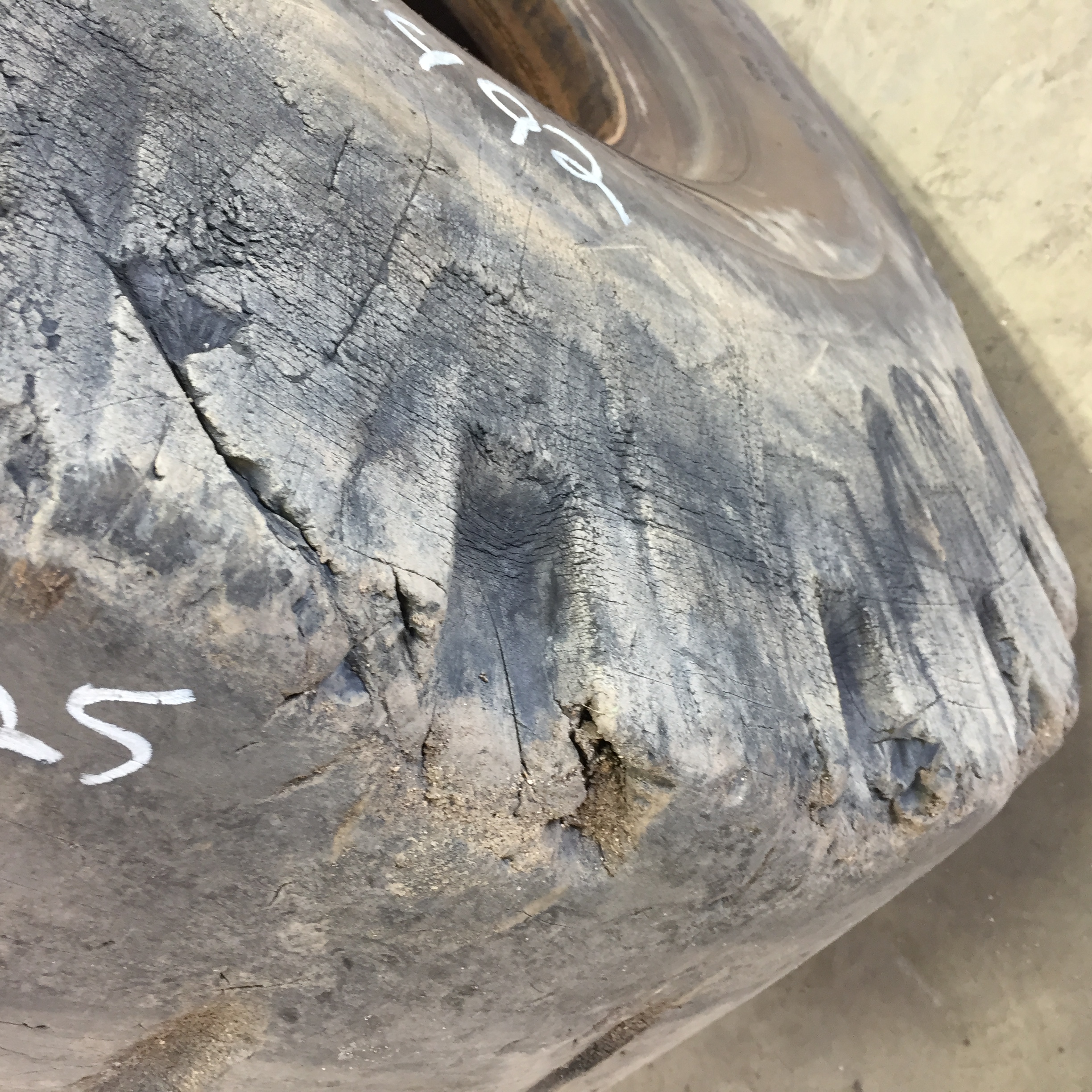 26.5/-25 Goodyear SXT D/L L-5 Tire T008492