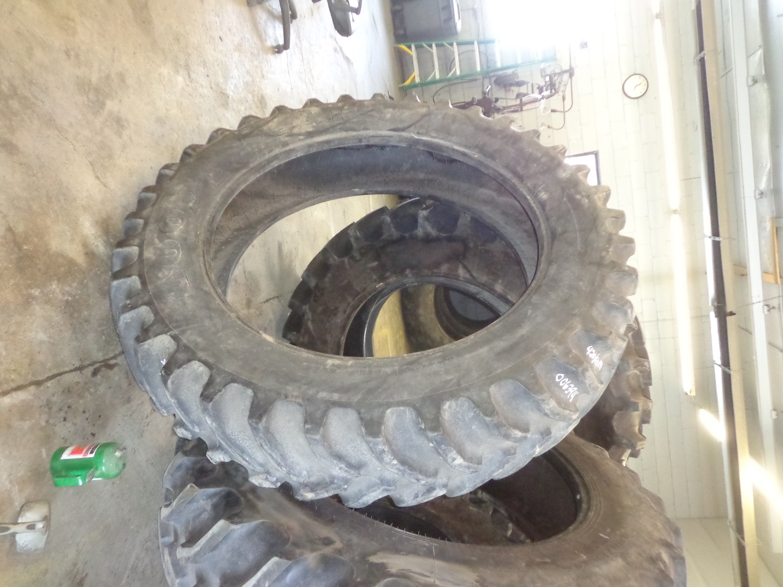 420/80R46 Goodyear Farm Dyna Torque Radial R-1 Tire 006394-Z