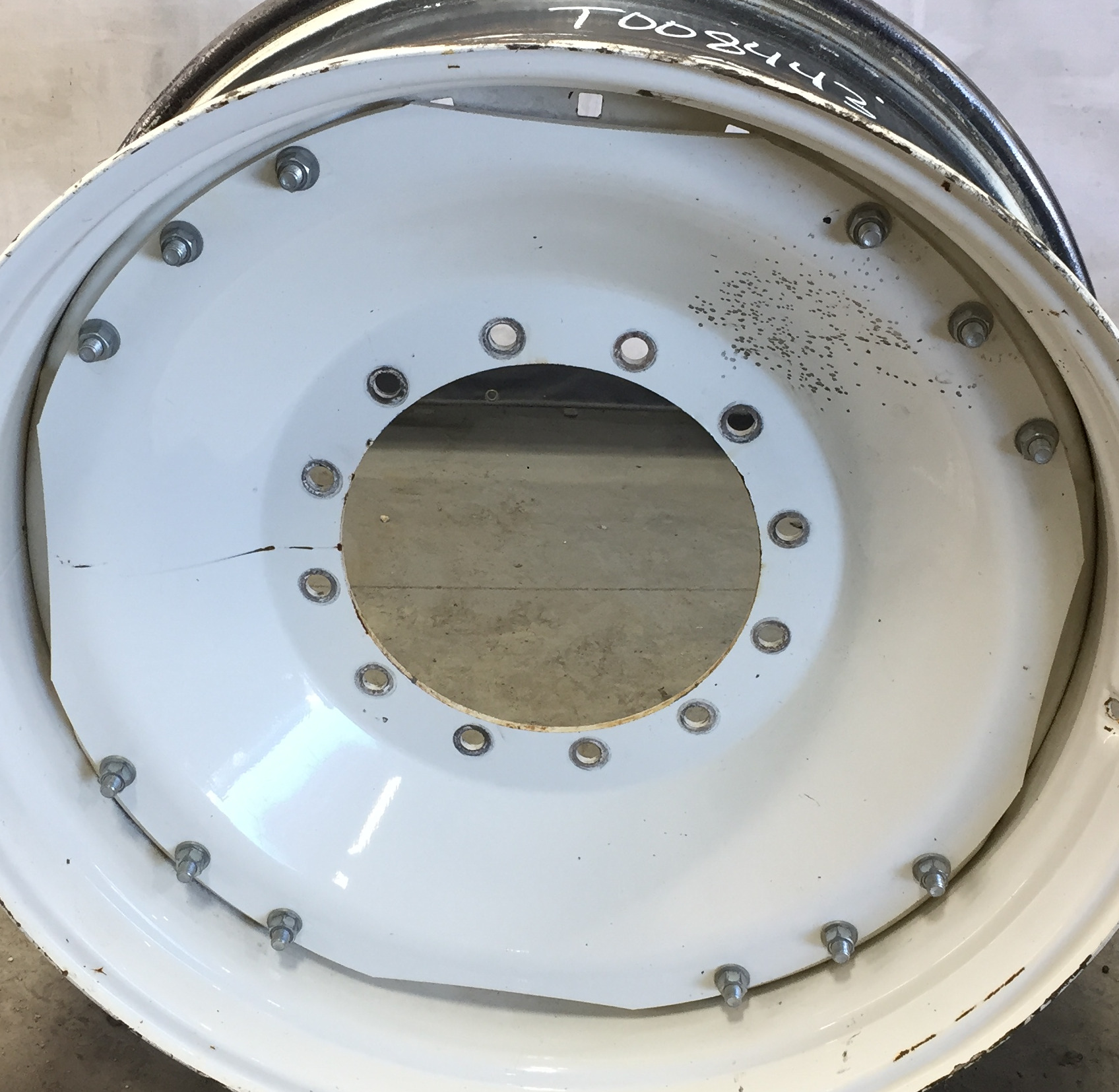 Waffle Wheel (Groups of 3 bolts) T008443