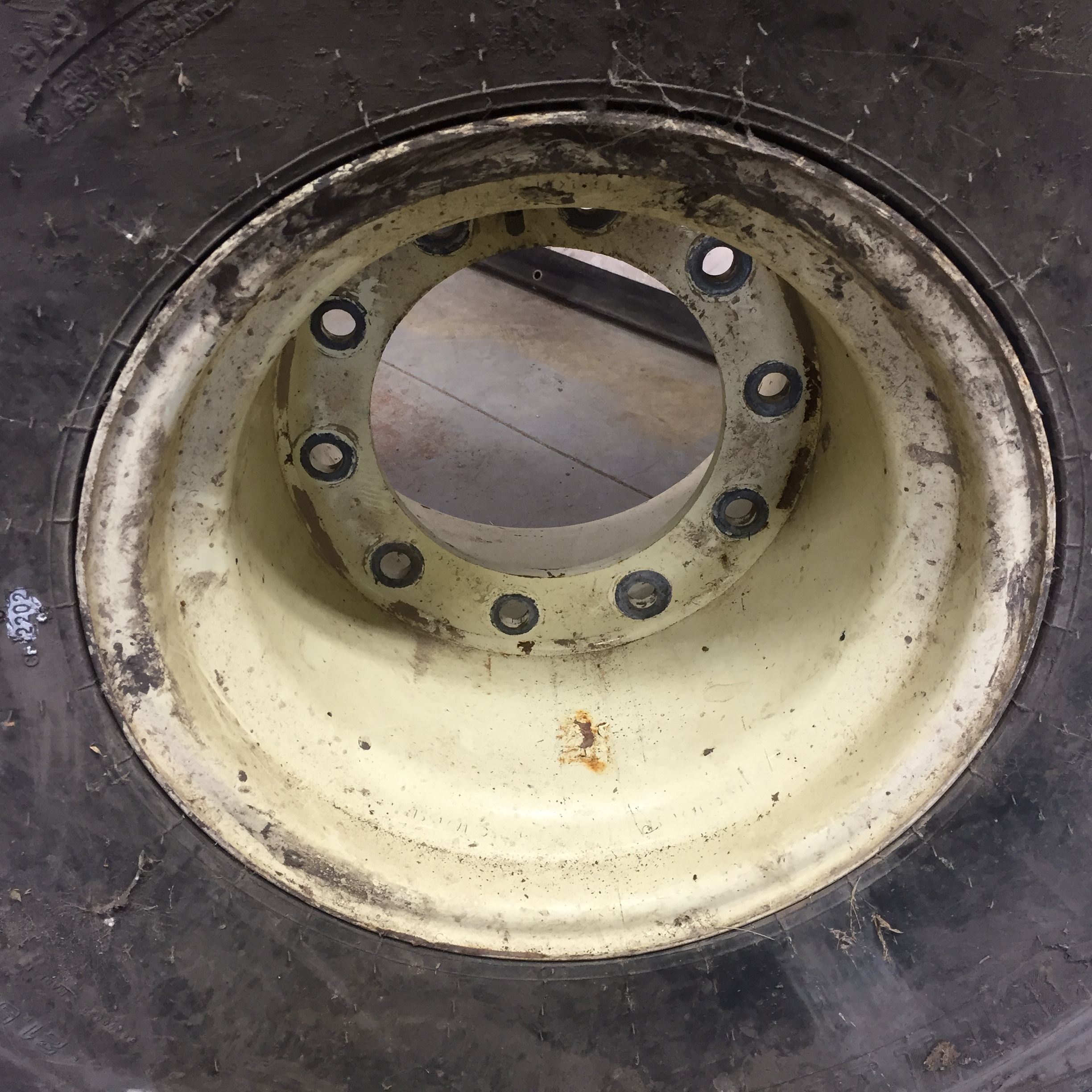 16.1''D x 18''W Flat Plate Wheel WT008448