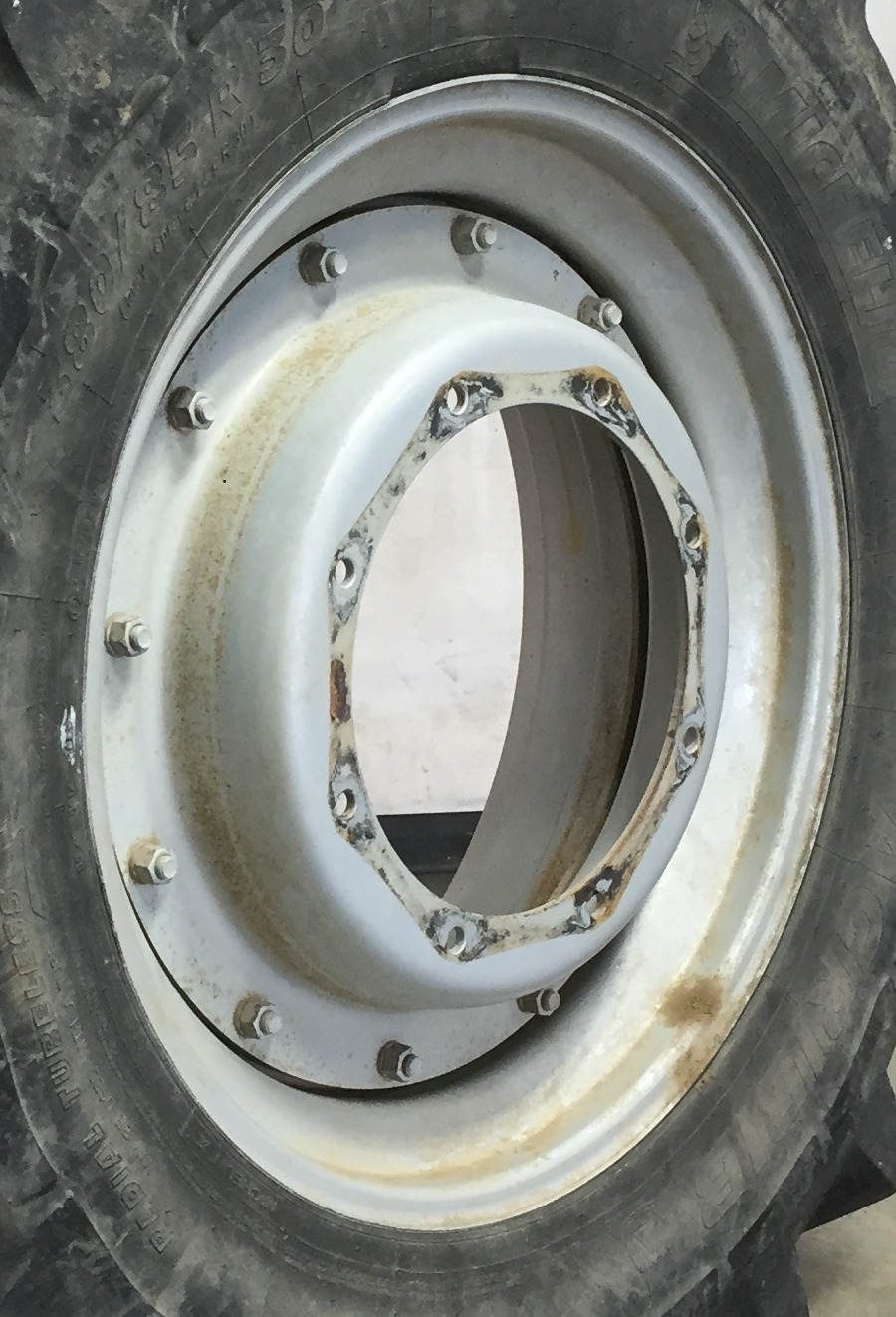 30'' Stub Disc Rim Center WT008457CTR