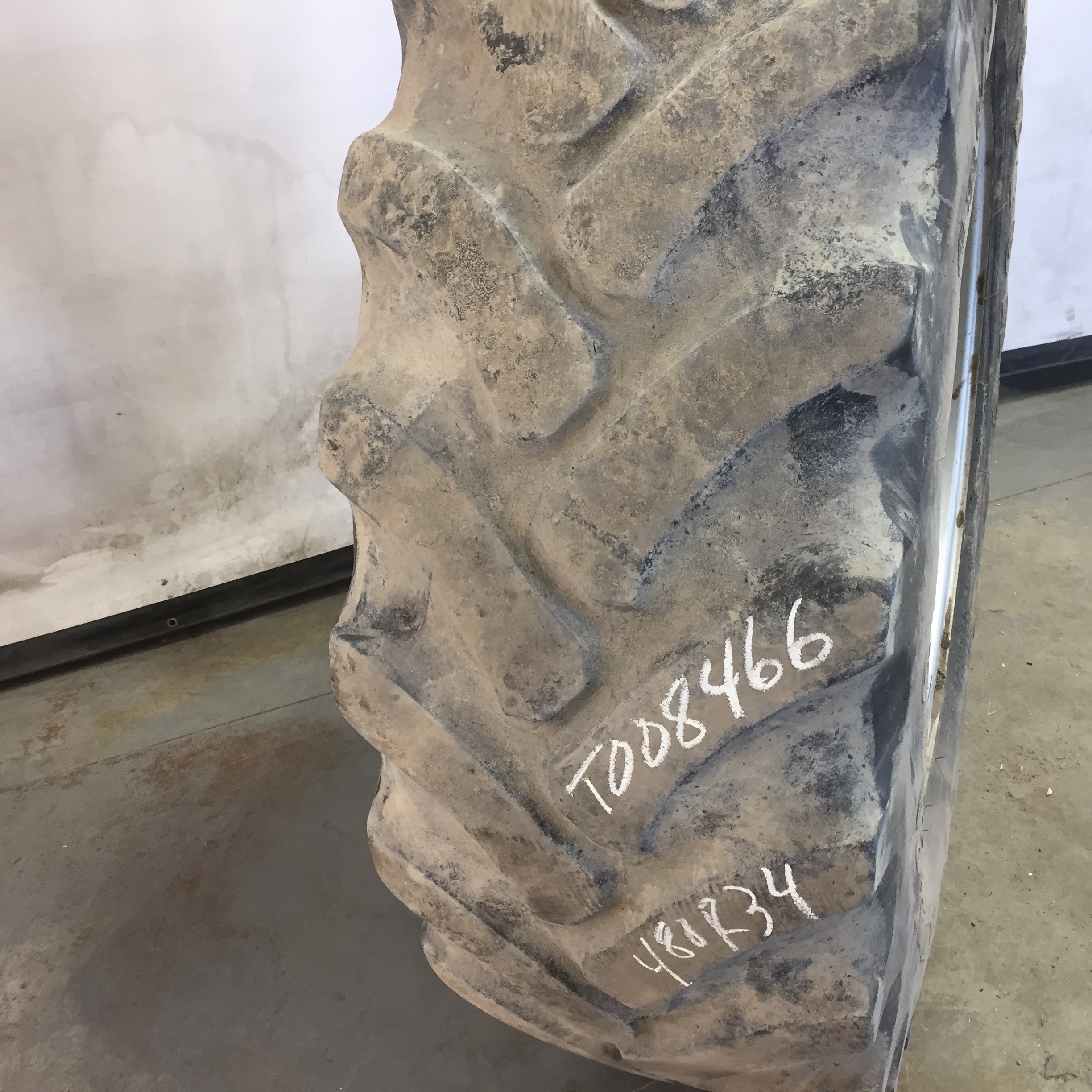 480/70R34 Firestone Radial 9000 R-1W Tire RT008466