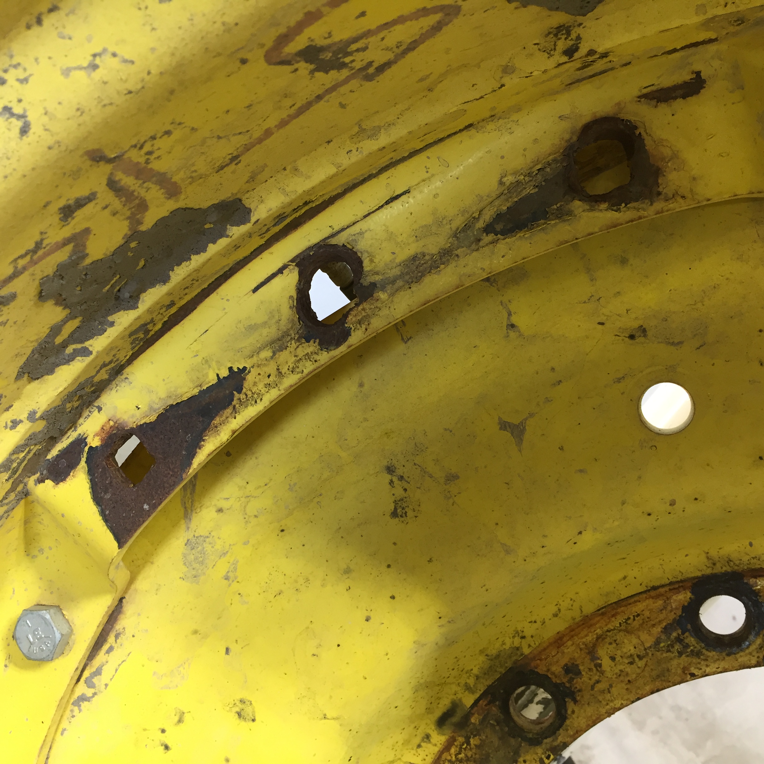 Waffle Wheel (Groups of 3 bolts) WT008426