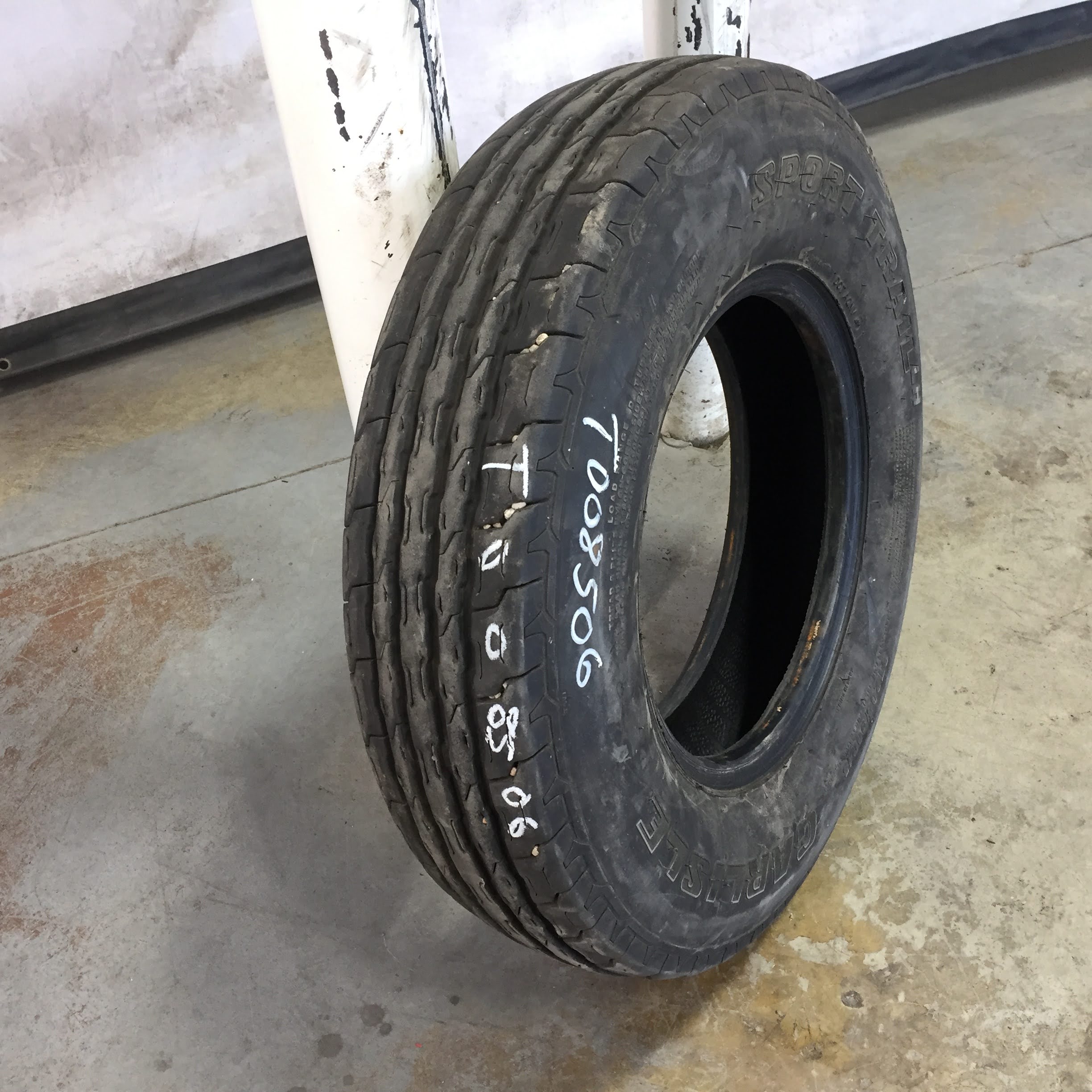 205/90-15 Carlisle Sport Trail ST Tire T008506
