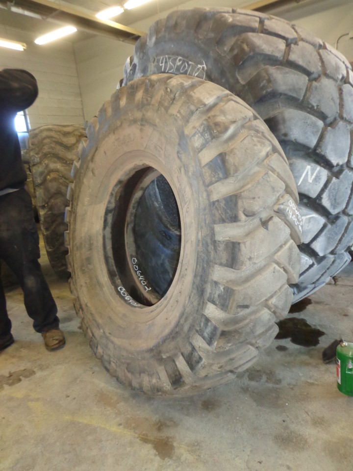 14.00/-24 General LCM HD E-3 Tire 006402