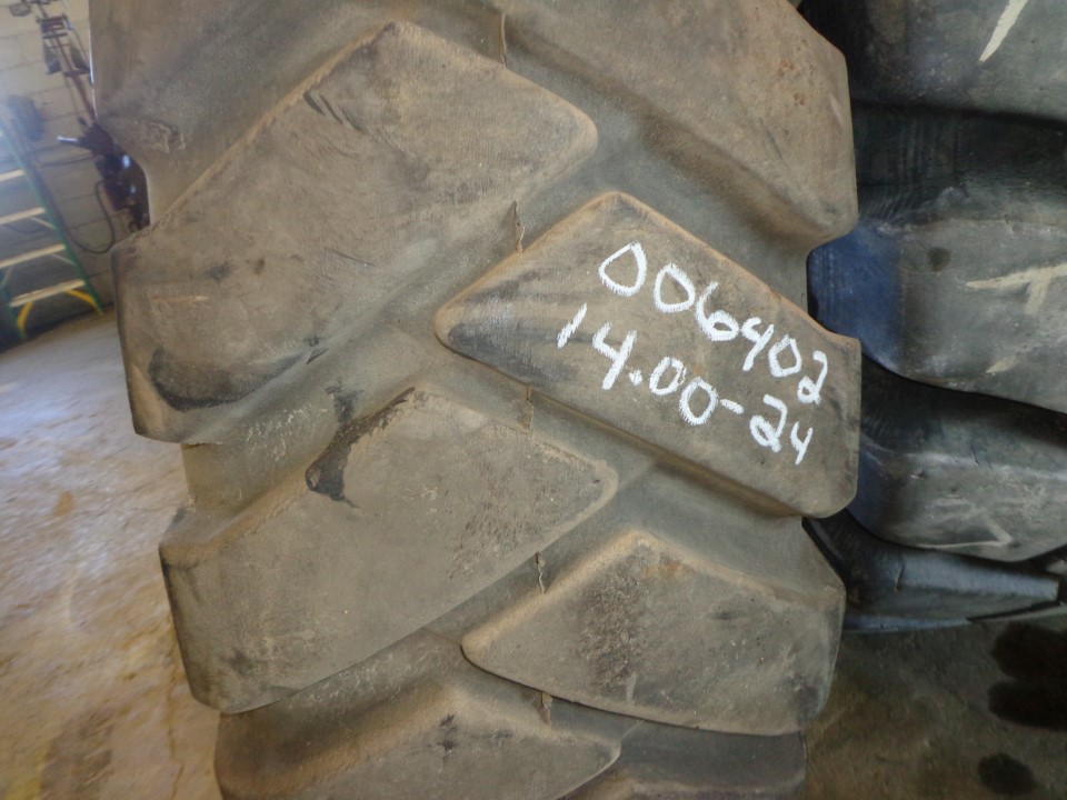 14.00/-24 General LCM HD E-3 Tire 006402
