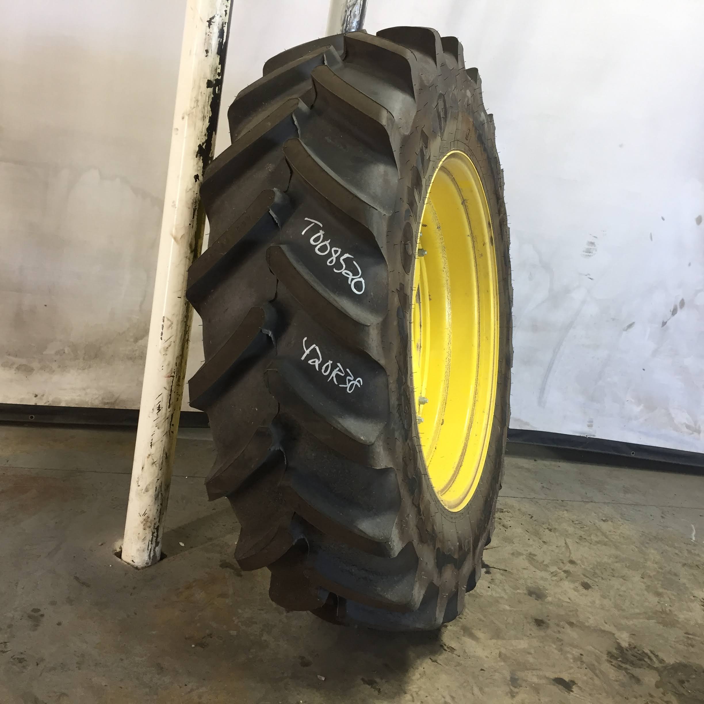 420/85R38 Firestone Performer EVO R-1W Tire RT008520