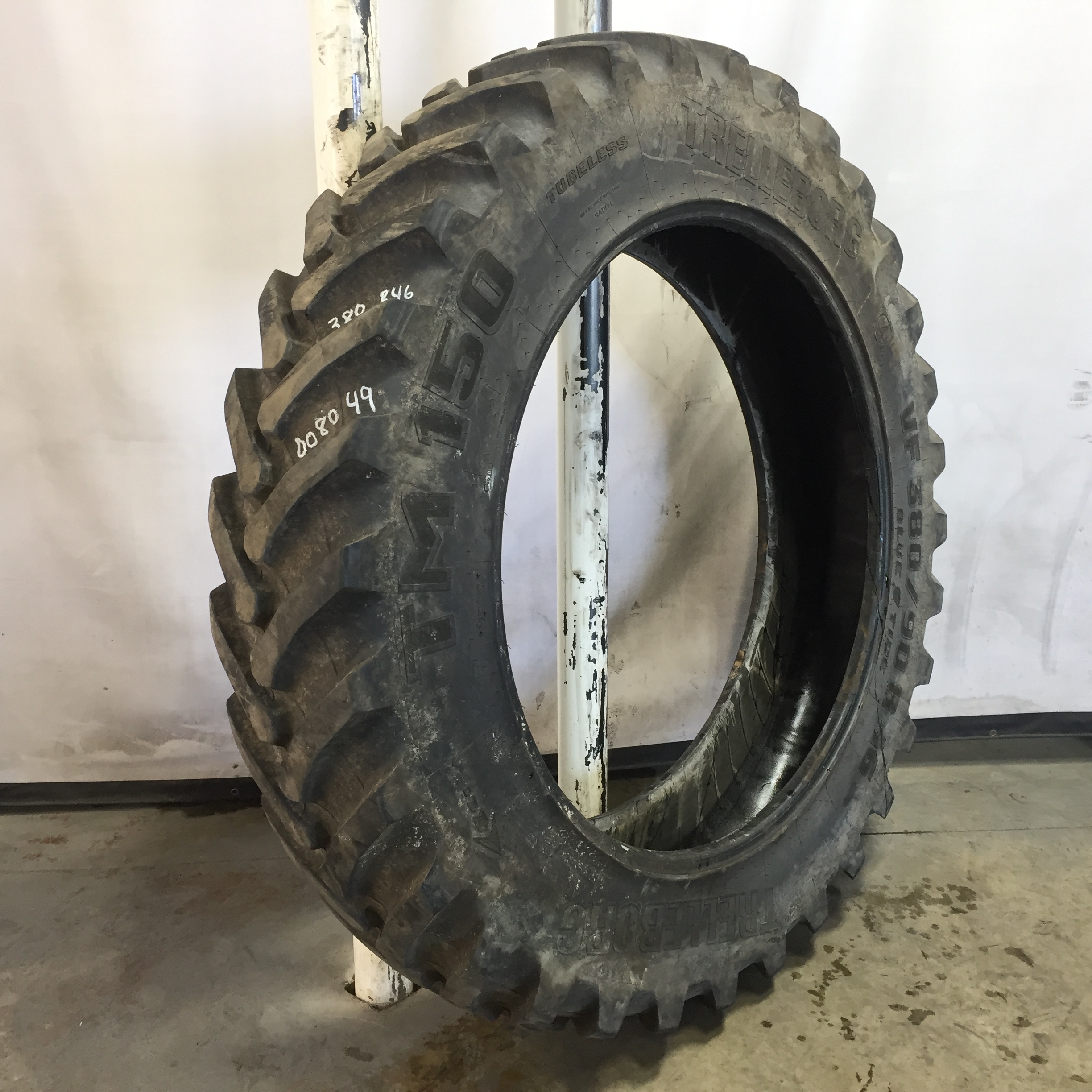 380/90R46 Trelleborg TM150 Row Crop Tire R-1 Tire 008049