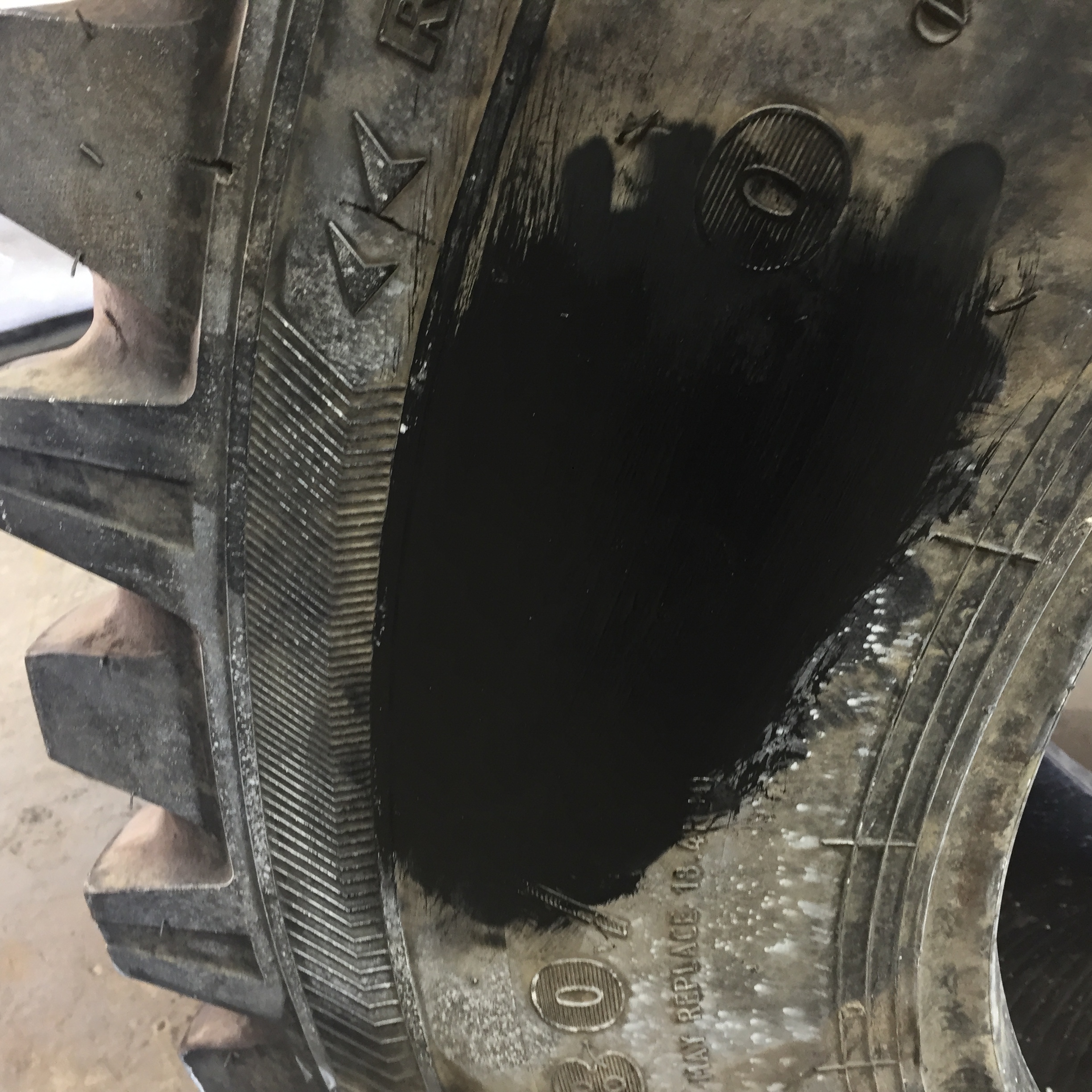 480/80R30 Nokian TRI 2 R-1 Tire 008061