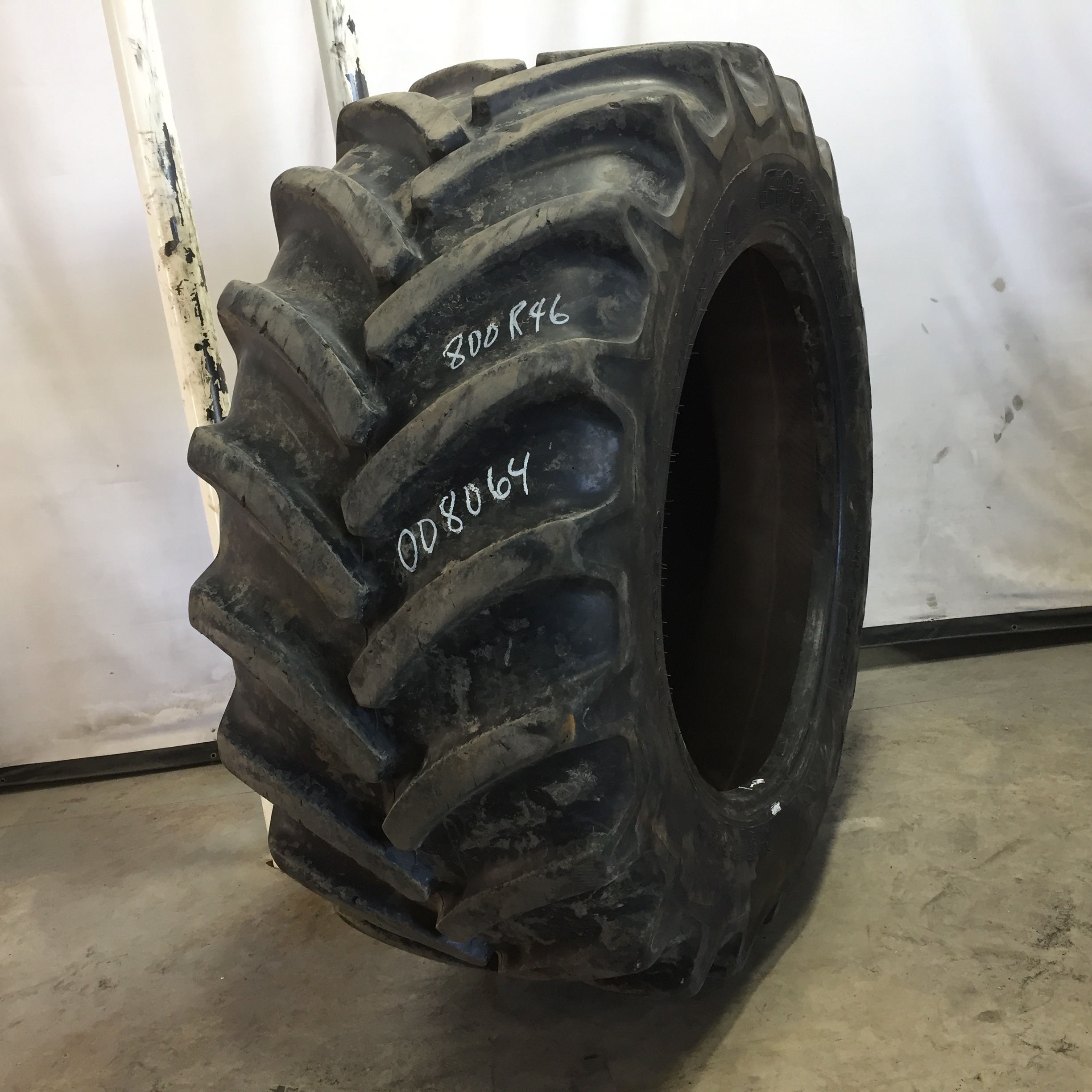 800/55R46 Goodyear Farm DT830 Optitrac R-1W Tire 008064