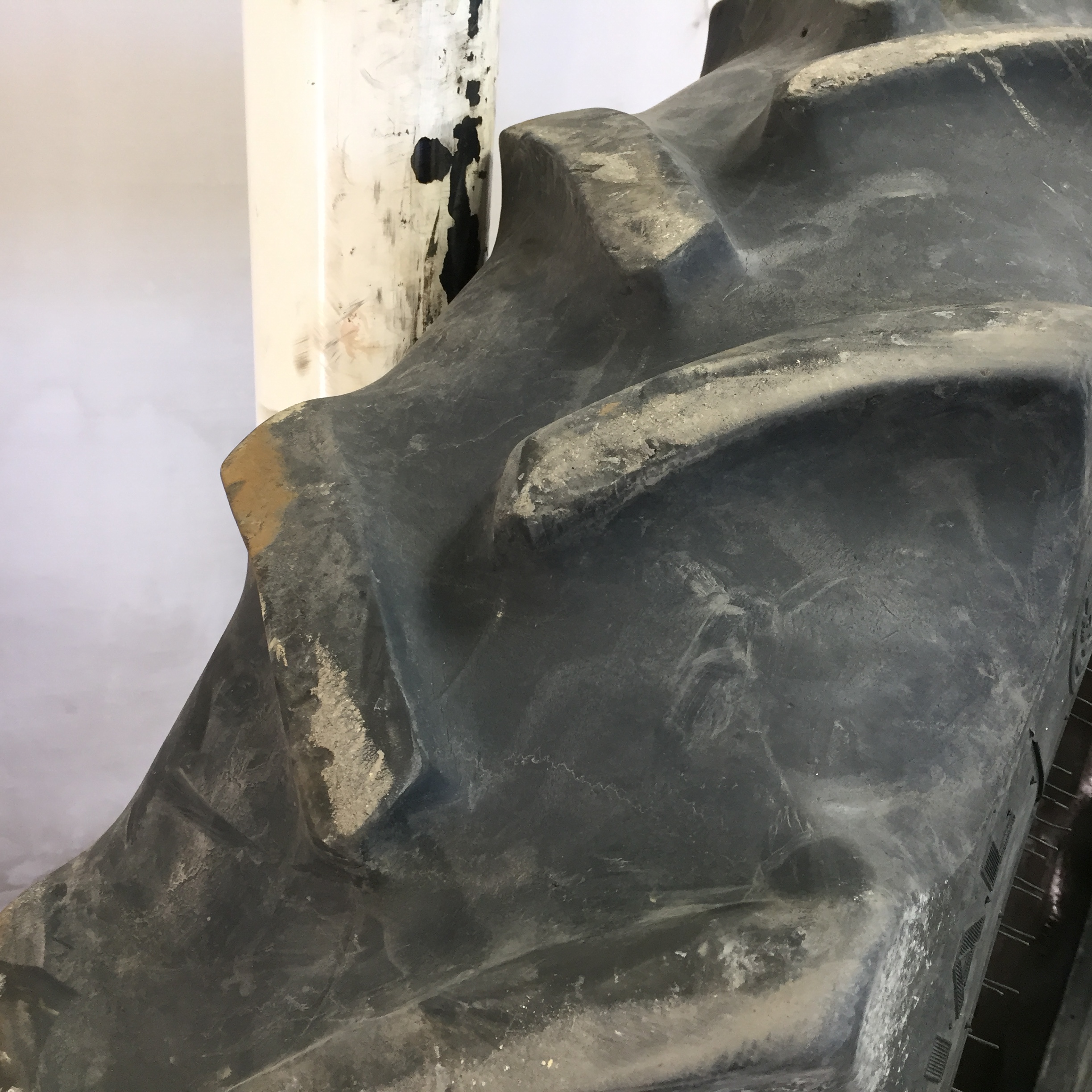 320/80R42 Goodyear Farm DT800 Super Traction R-1W Tire 008070