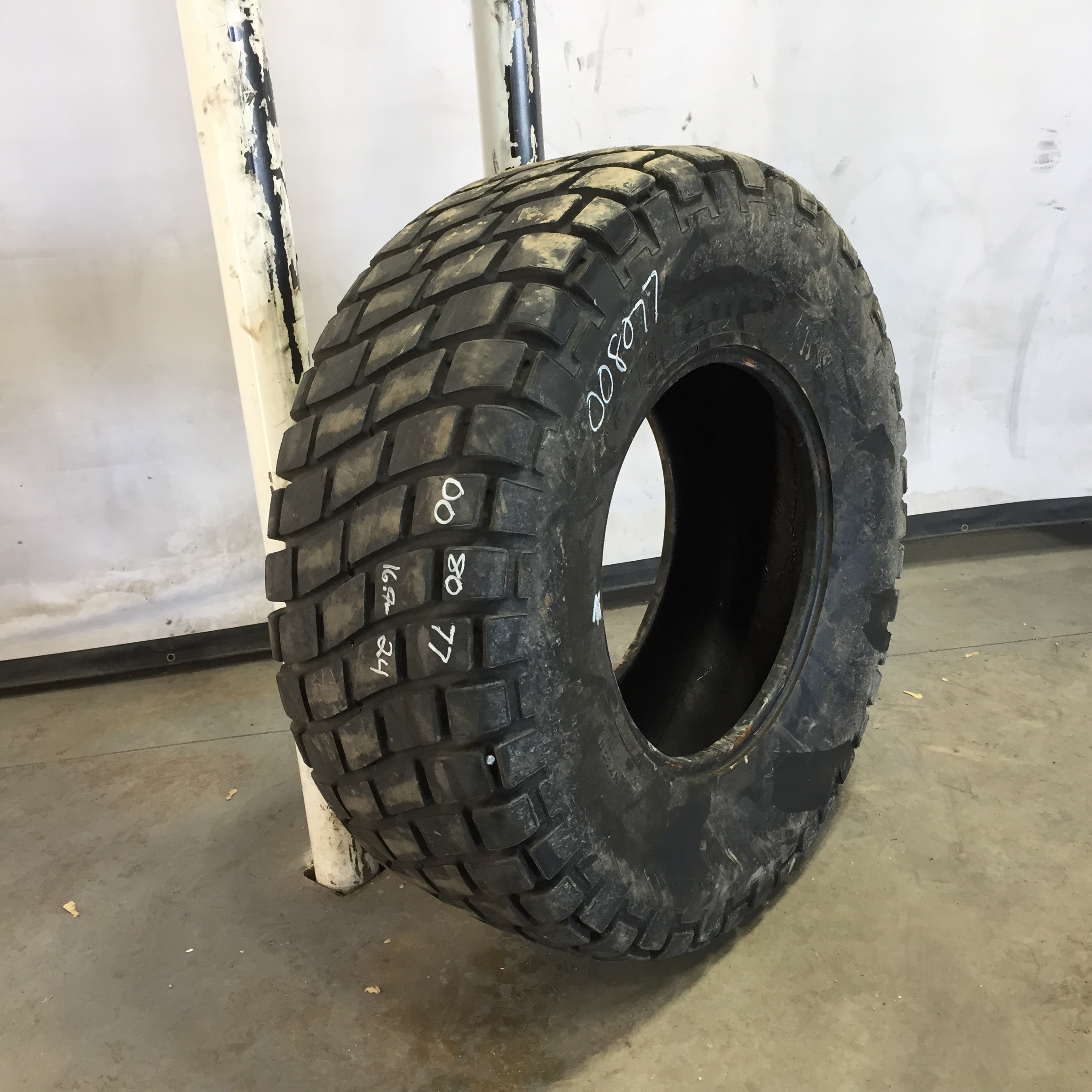 16.9/-24 Titan Farm Torc Trac R-3 Tire 008077