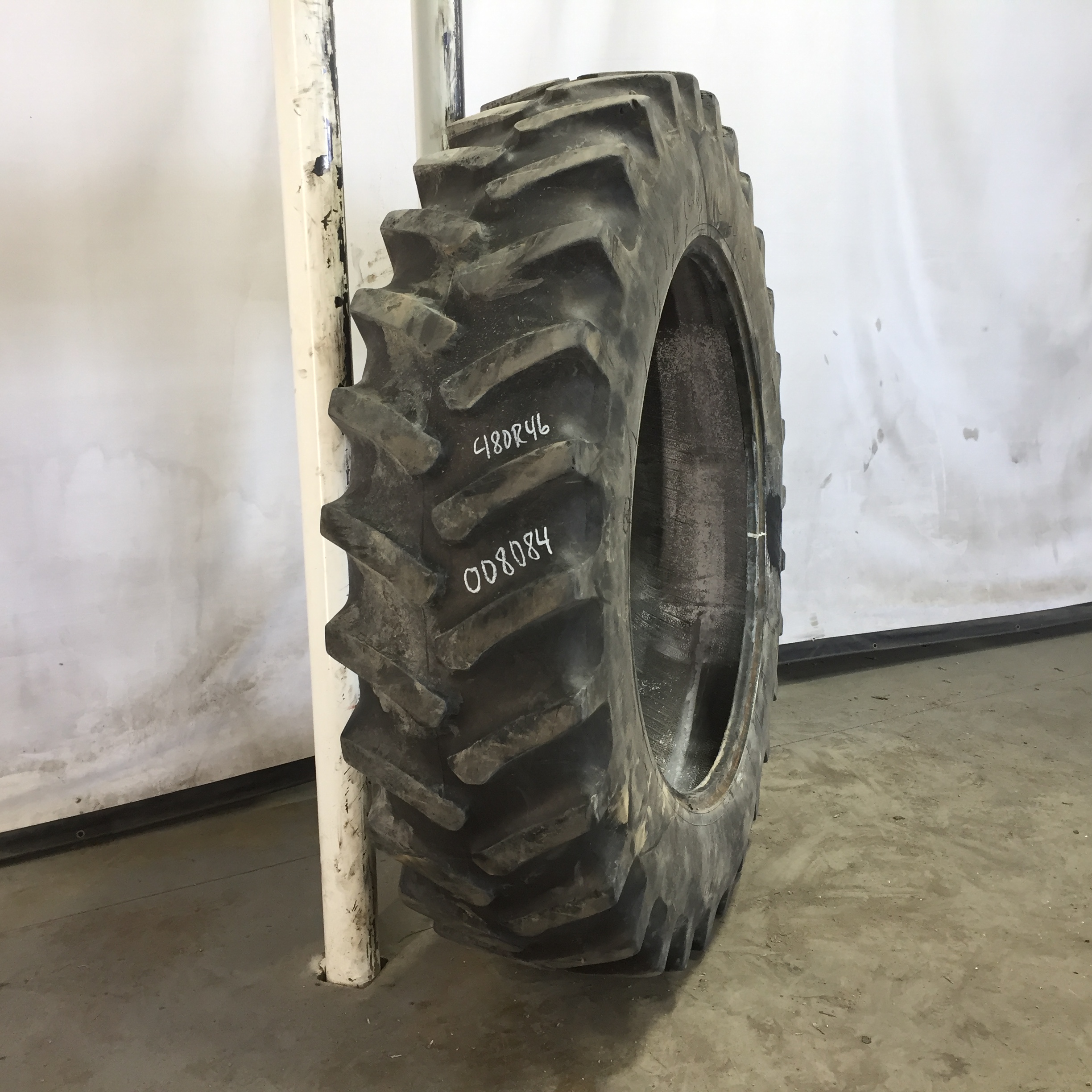 480/80R46 Firestone Radial All Traction 23 R-1 Tire 008084