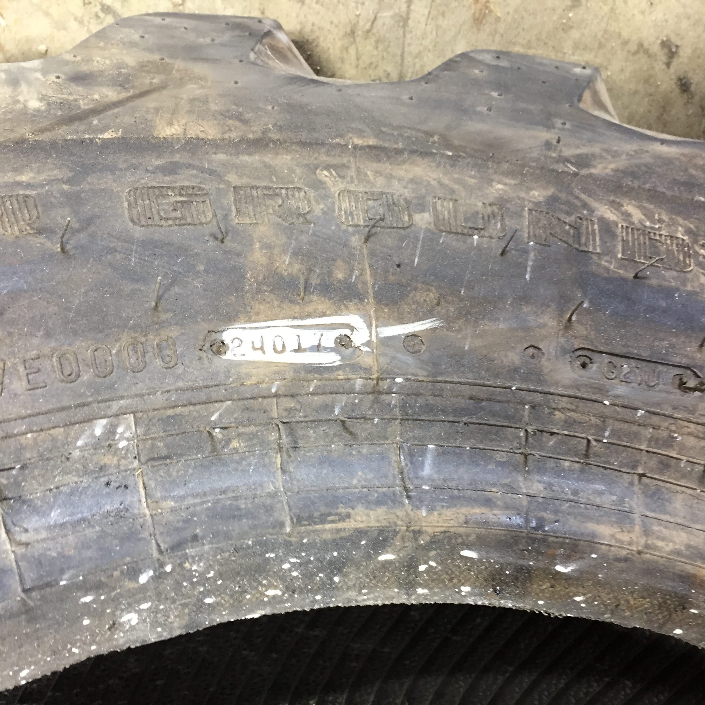 13.00/-24 Firestone Super Ground Grip RB G-2 Tire 008085