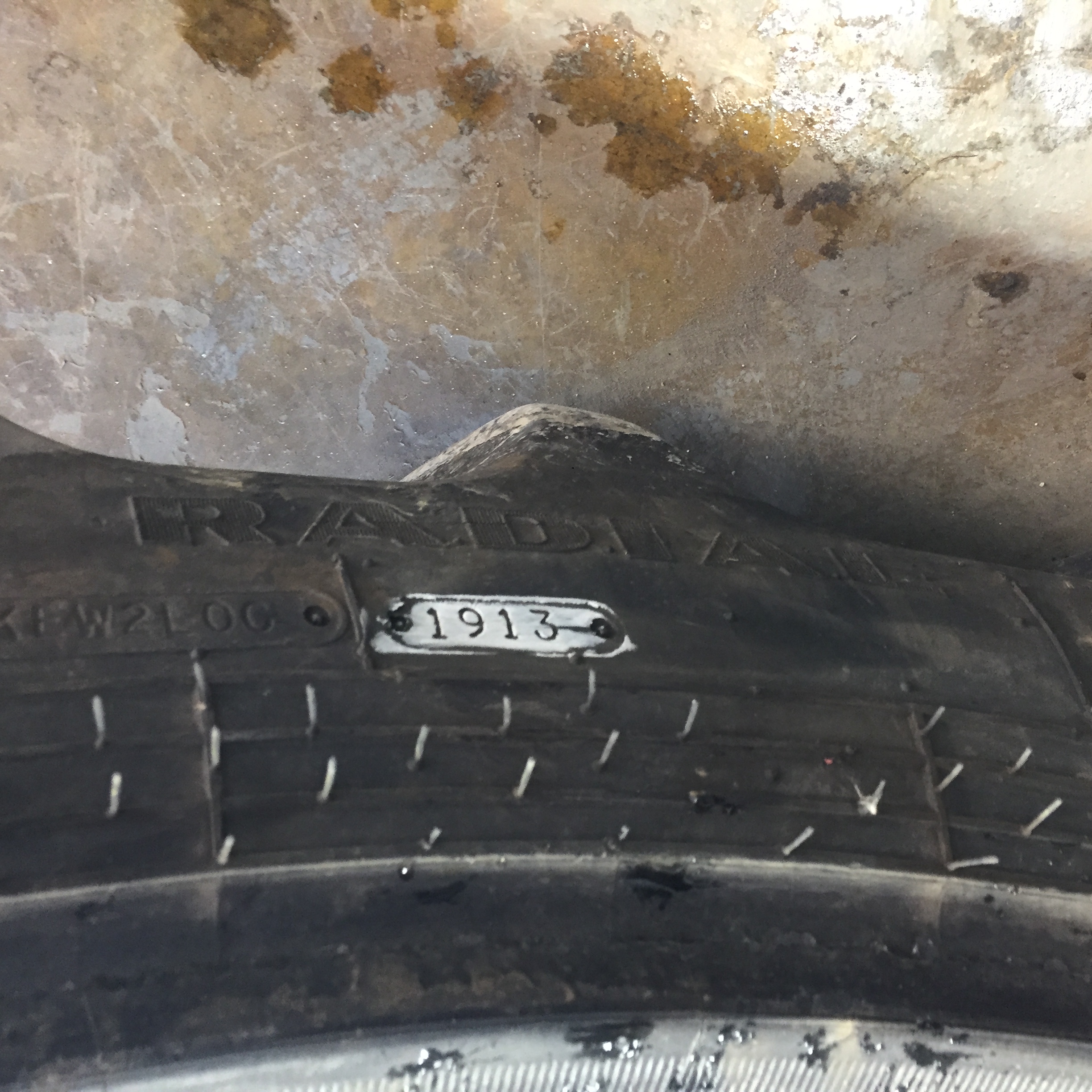 320/80R42 Goodyear Farm DT800 Super Traction R-1W Tire 008088