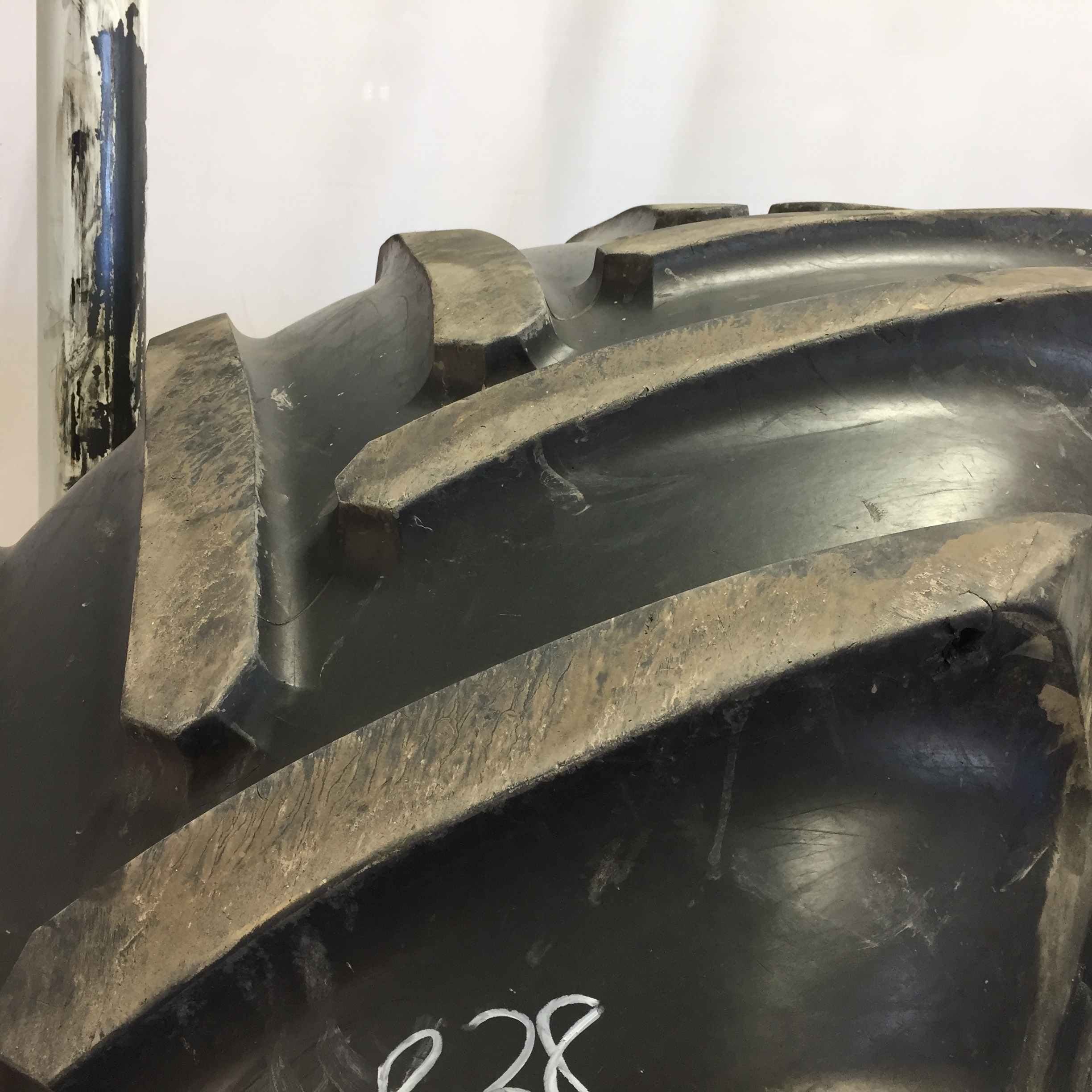 800/70R38 Michelin Axiobib R-1W Tire 008109